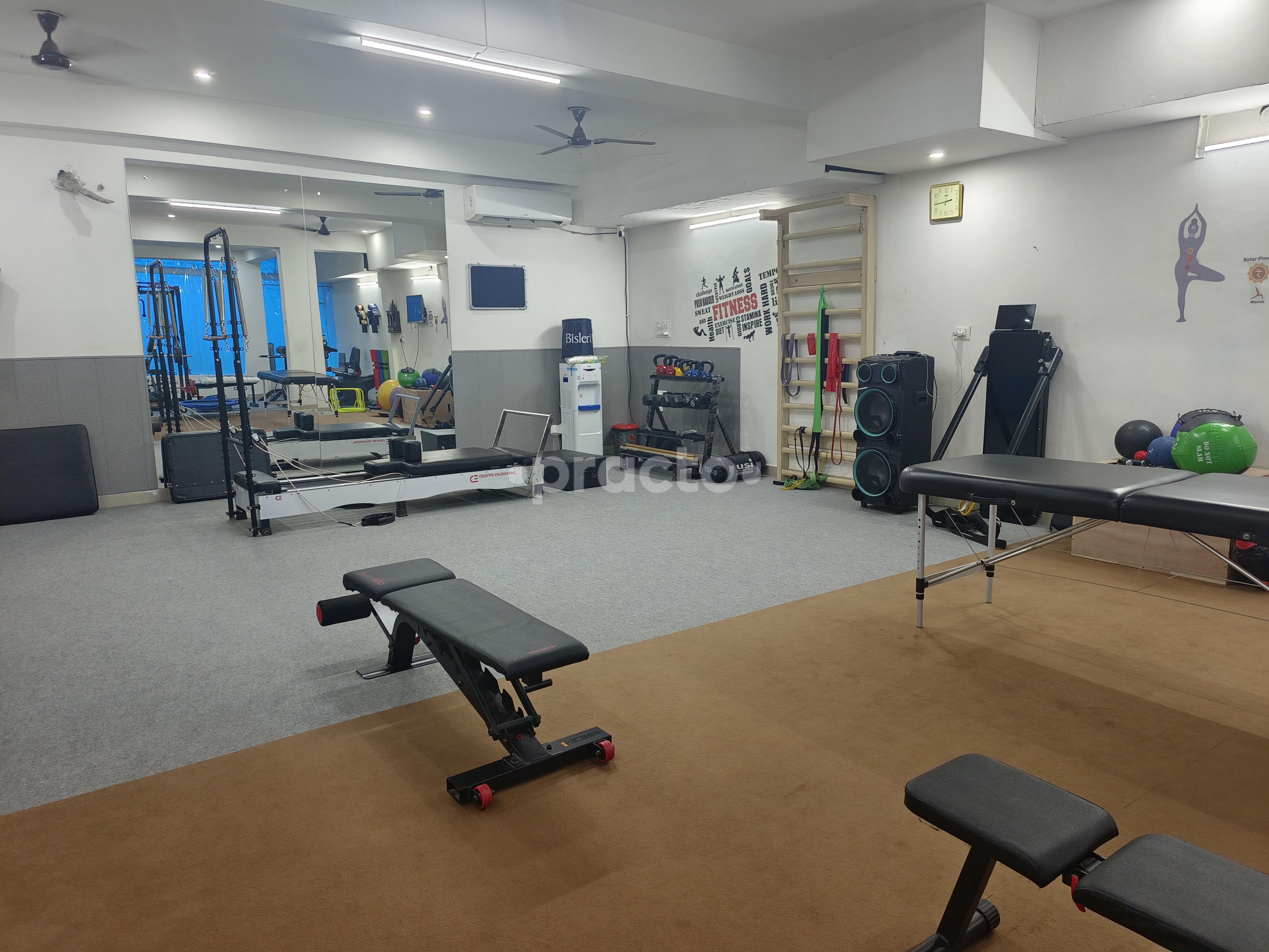 Equipment Area at Curis Fitness & Physiotherapy Centre Gurgaon Sector 46 Gurgaon