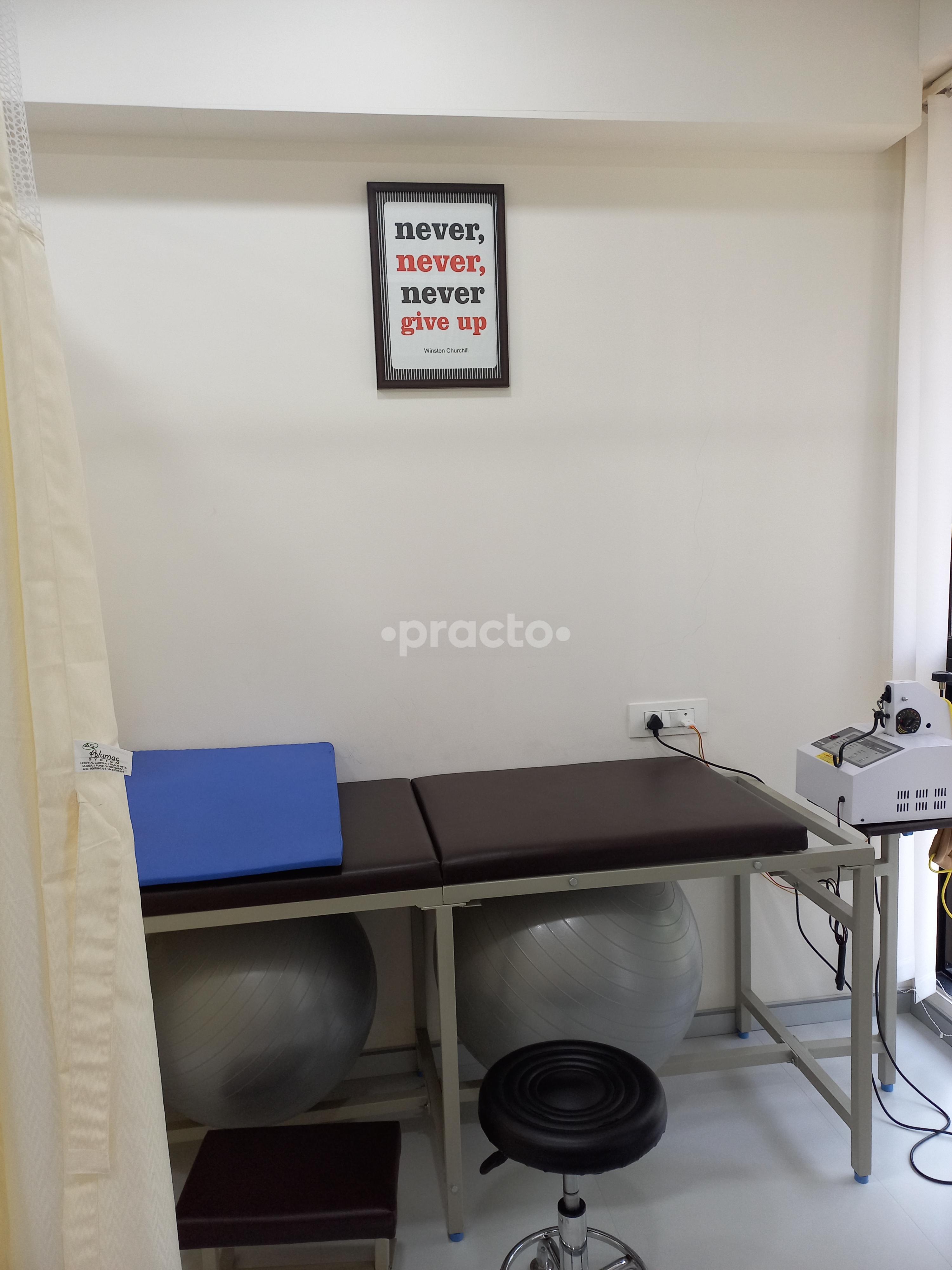 Operation Room at Dr.Yamini's Ameya  Physio  Clinic  Thane West Thane