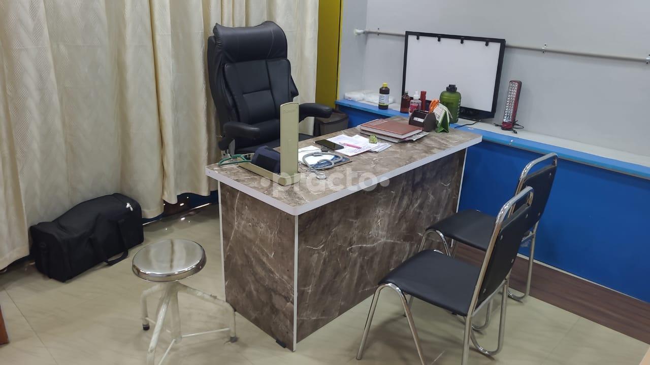 Consultation Room at Dr. Diksha Khanna Narang Clinic Pitampura Delhi
