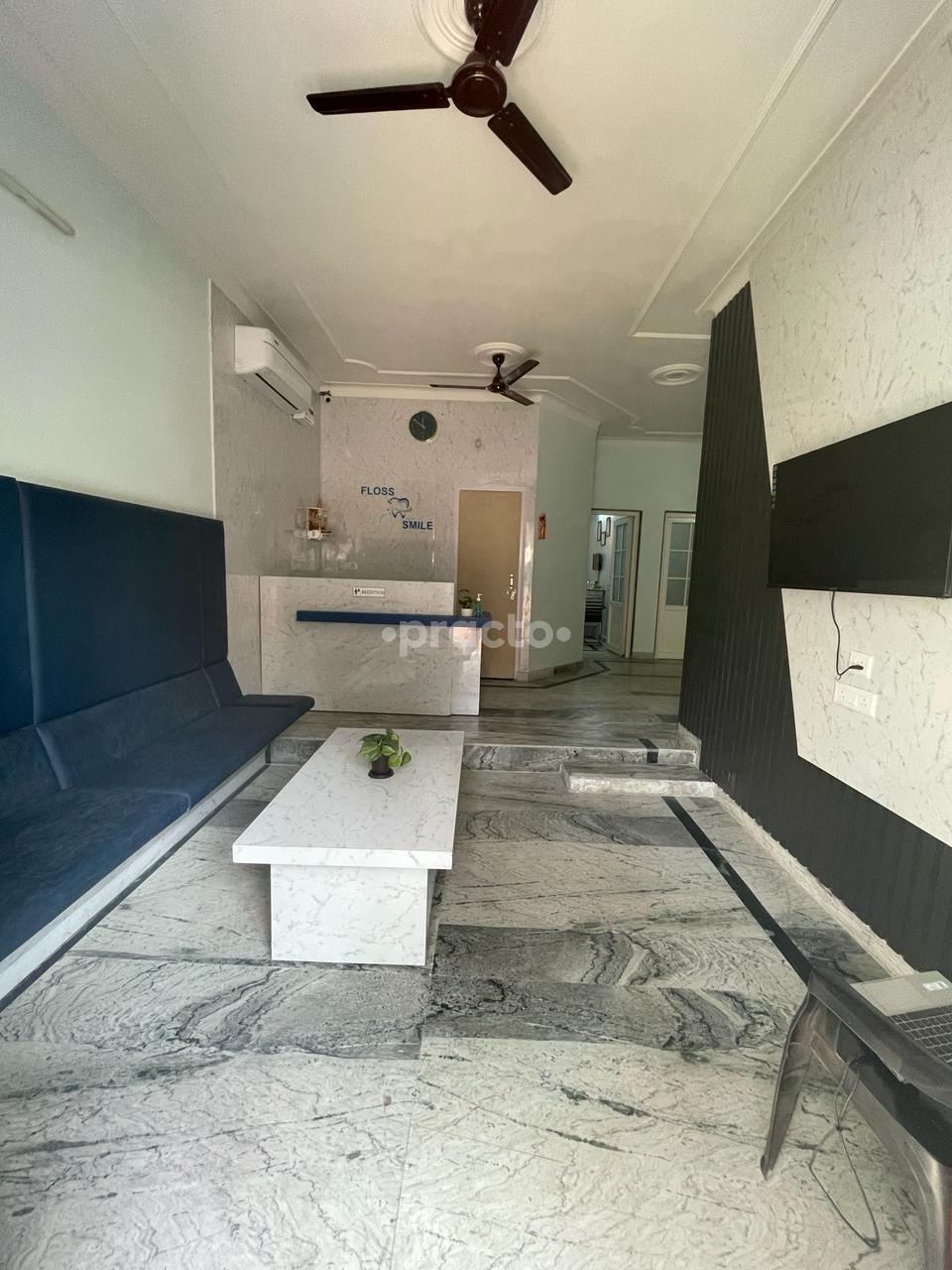 Waiting Area at Floss And Smile Dental Care Gurgaon Sector 31 Gurgaon