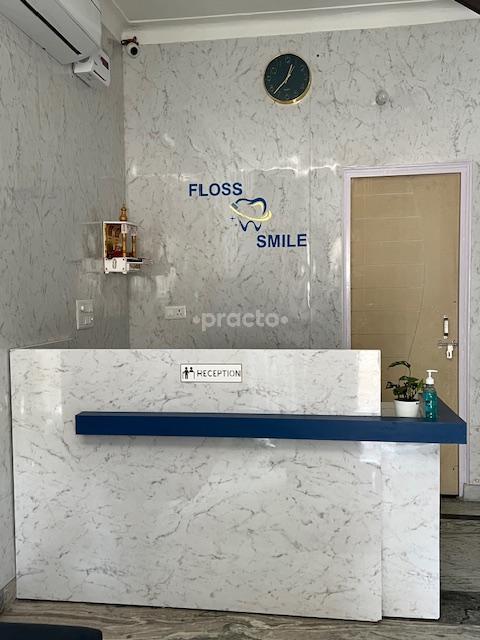 Reception Area at Floss And Smile Dental Care Gurgaon Sector 31 Gurgaon