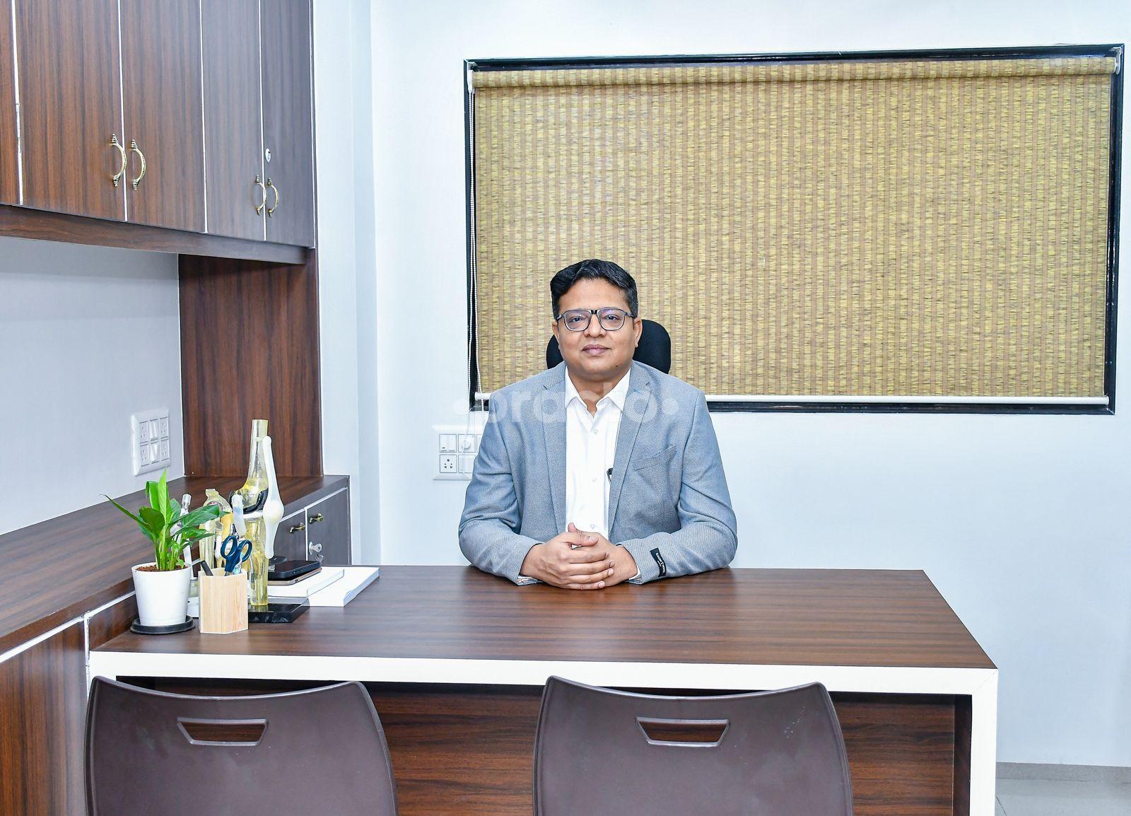 Consultation Room at The Advanced Orthocare Clinic Aundh Pune