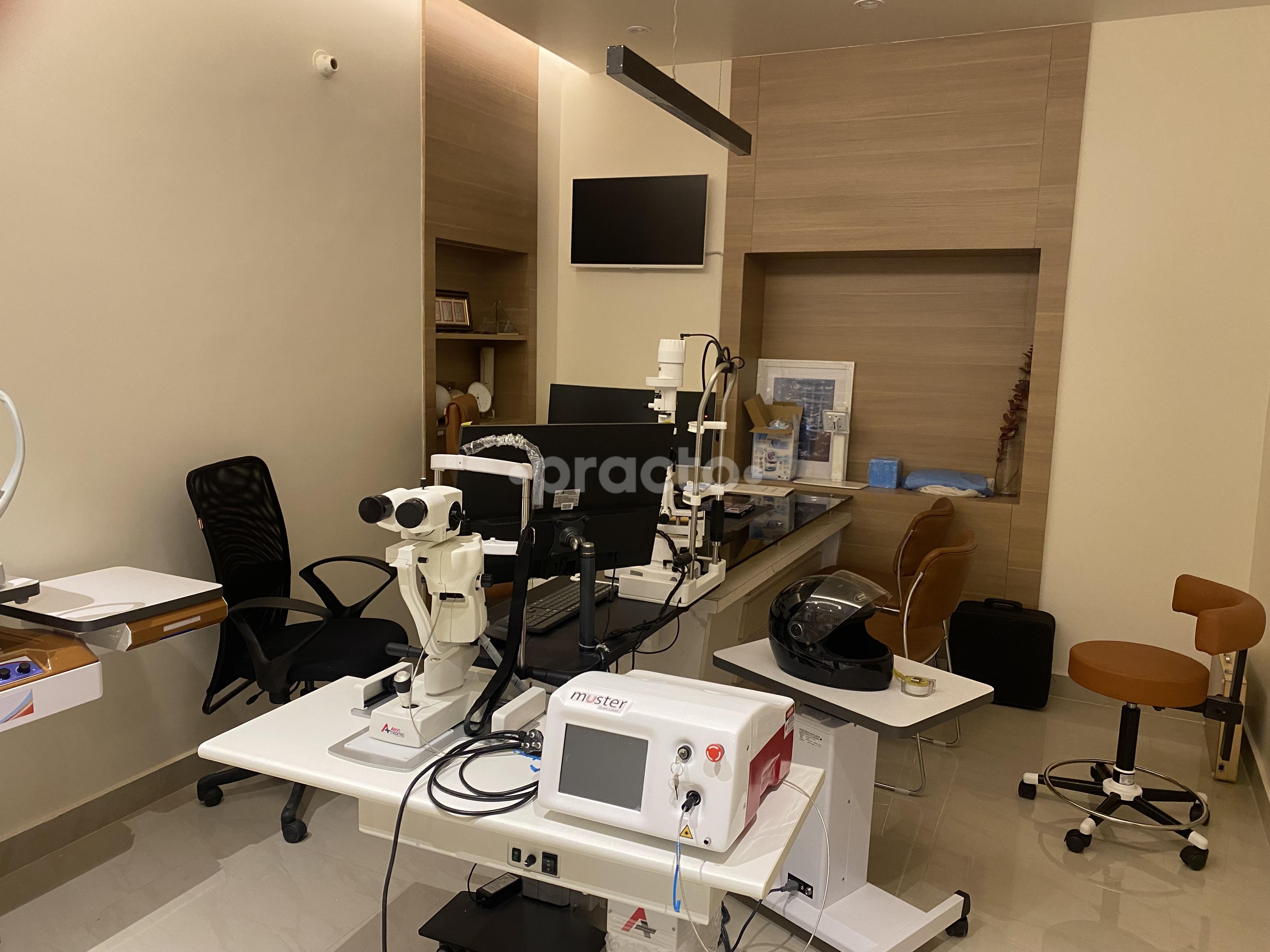 Equipment Area at Iretina Advanced Eye Care Kadamkuan Patna