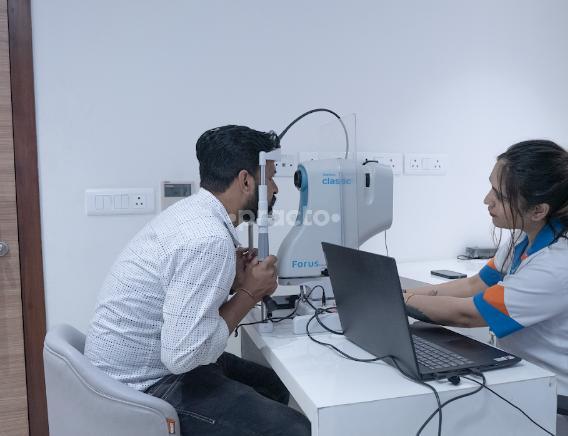 Apollo Clinic DLF Phase I Gurgaon