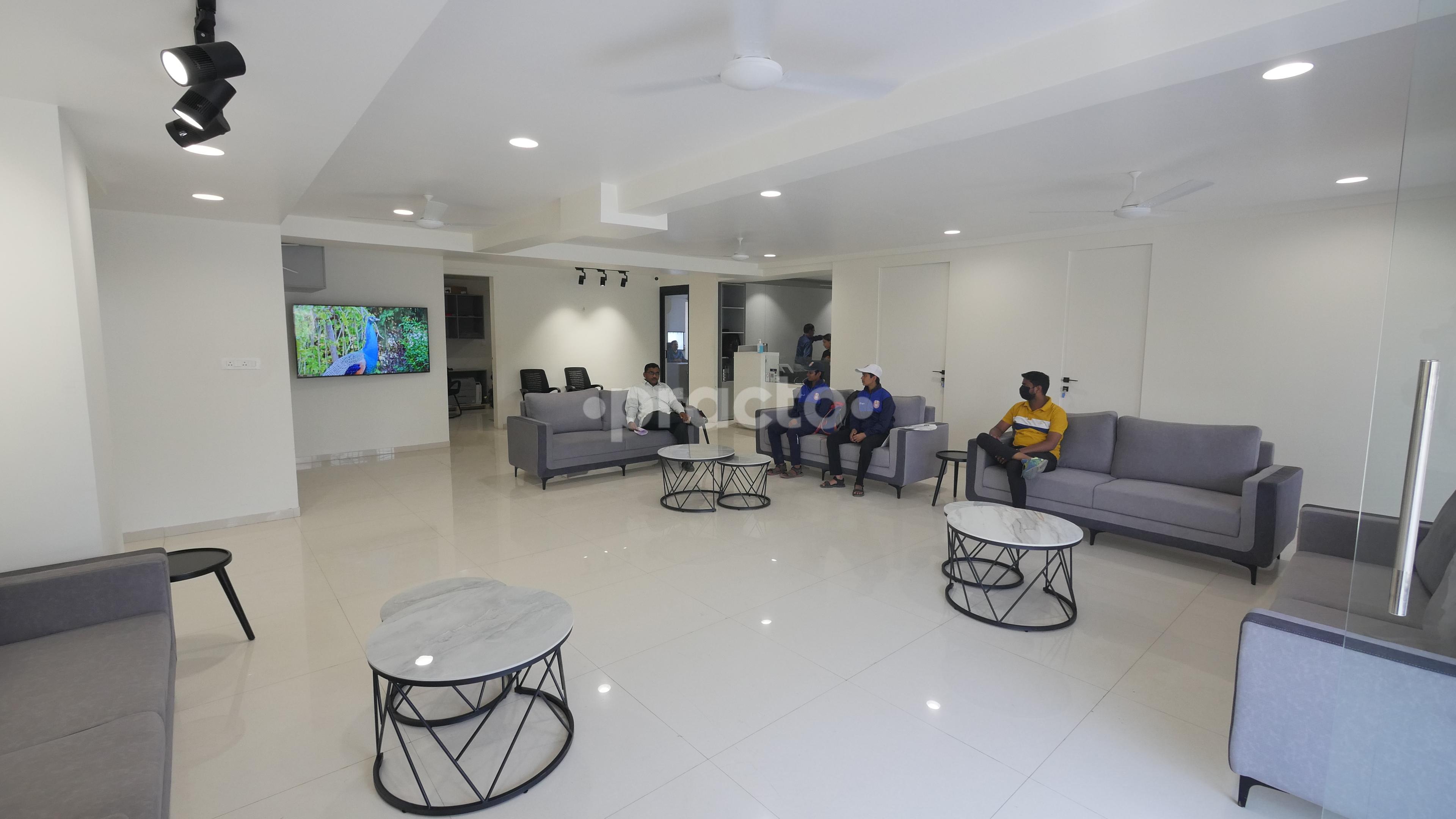 Waiting Area at I-SPORT Medical Centre Balewadi Pune