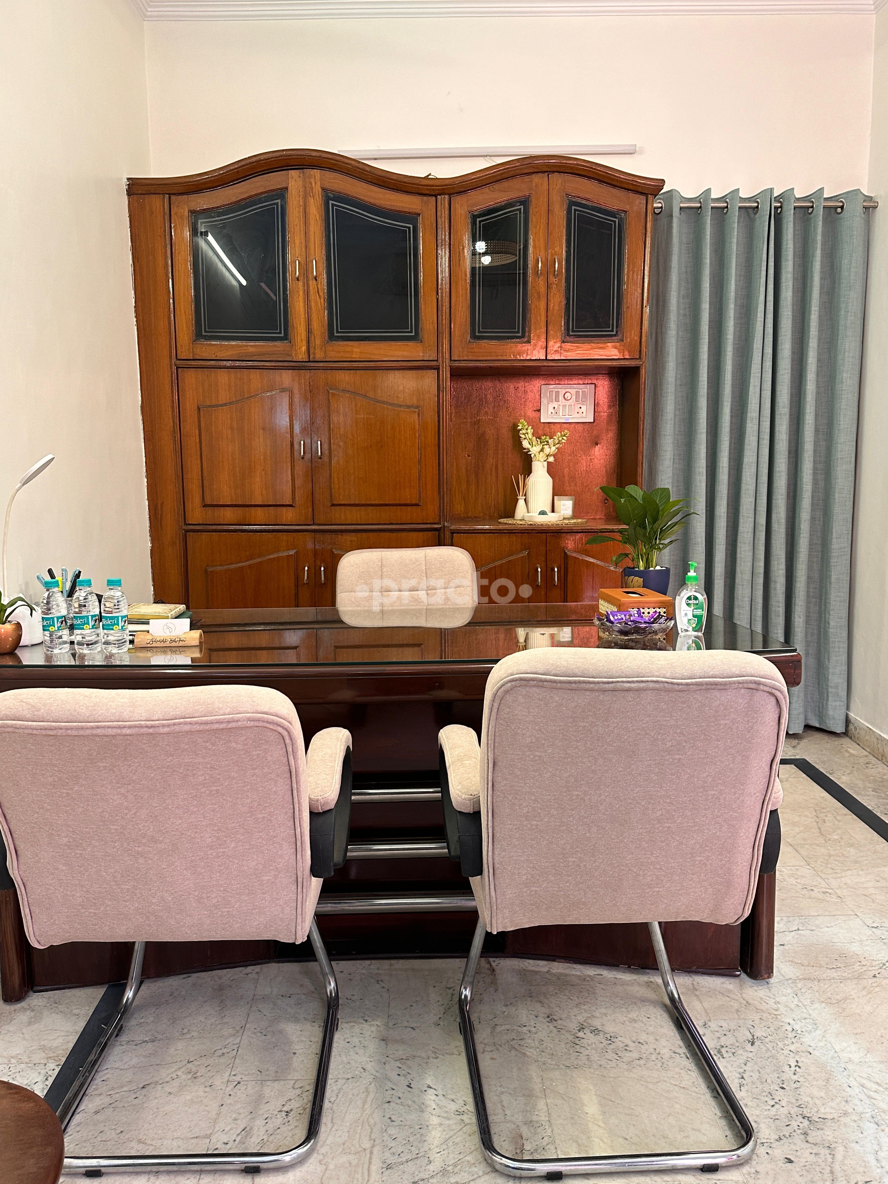 Consultation Room at Samsthiti Patel Nagar West Delhi