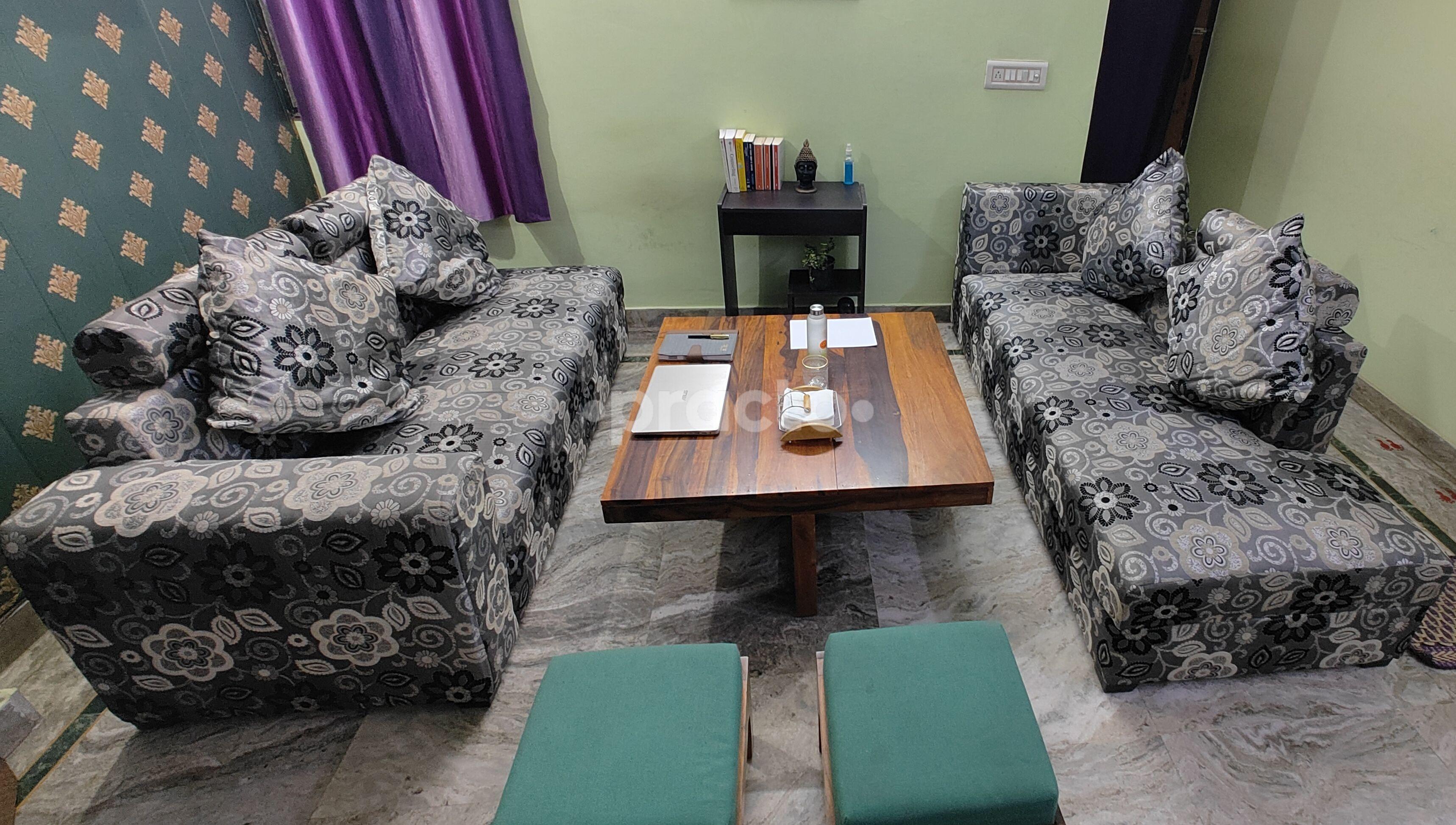 Consultation Room at Well-Mind Counselling Pul Pahladpur Delhi