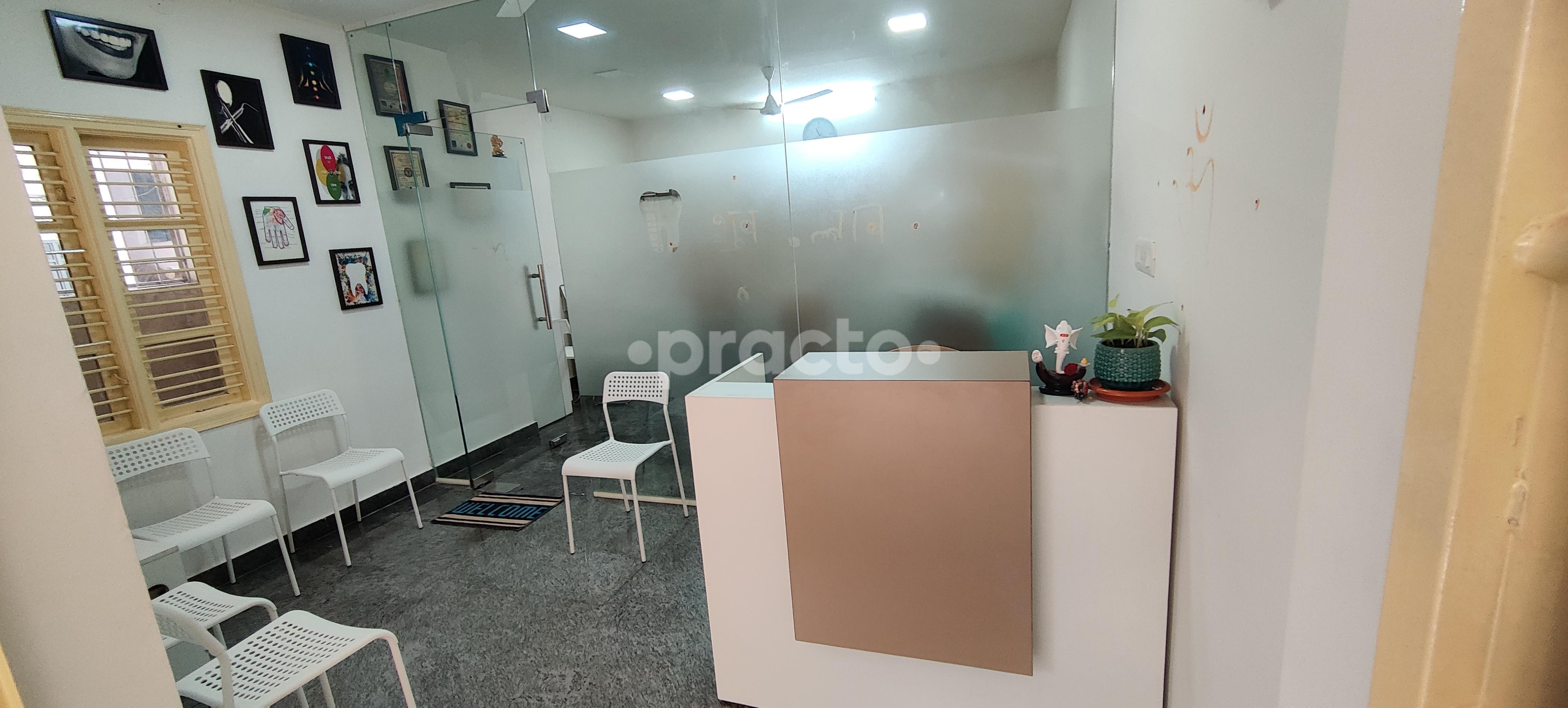 Reception Area at Manish Dental Clinic & Acupressure Centre Chamarajpet Bangalore
