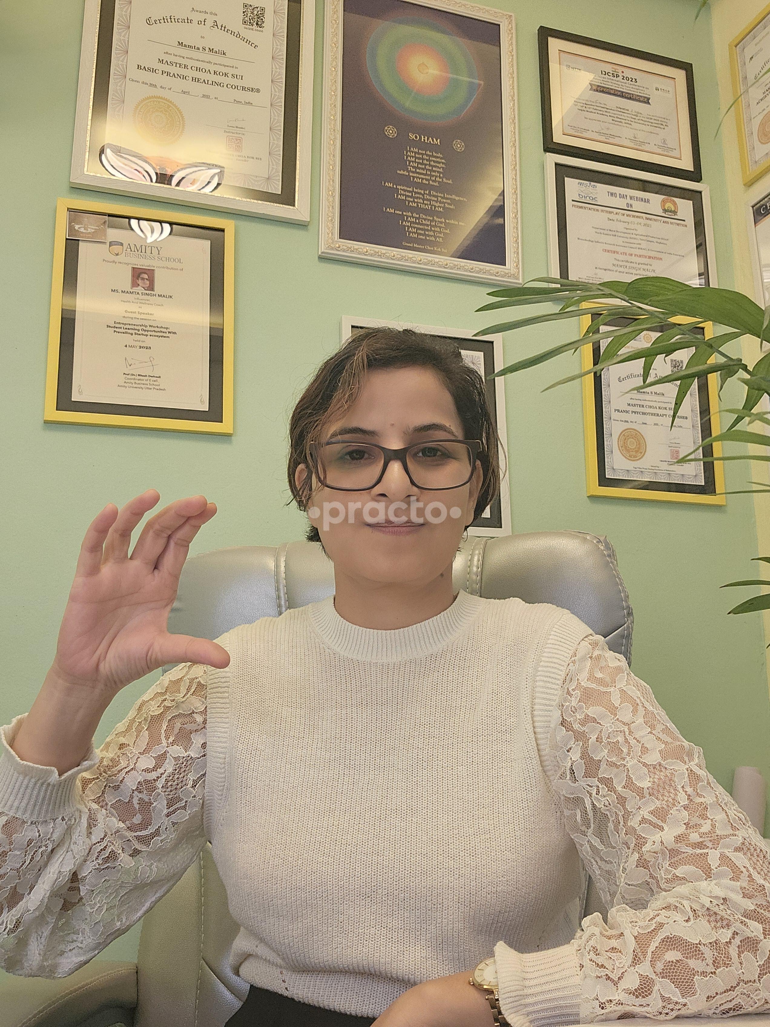 Consultation Room at Vedic Ki Clinic Hadapsar Pune