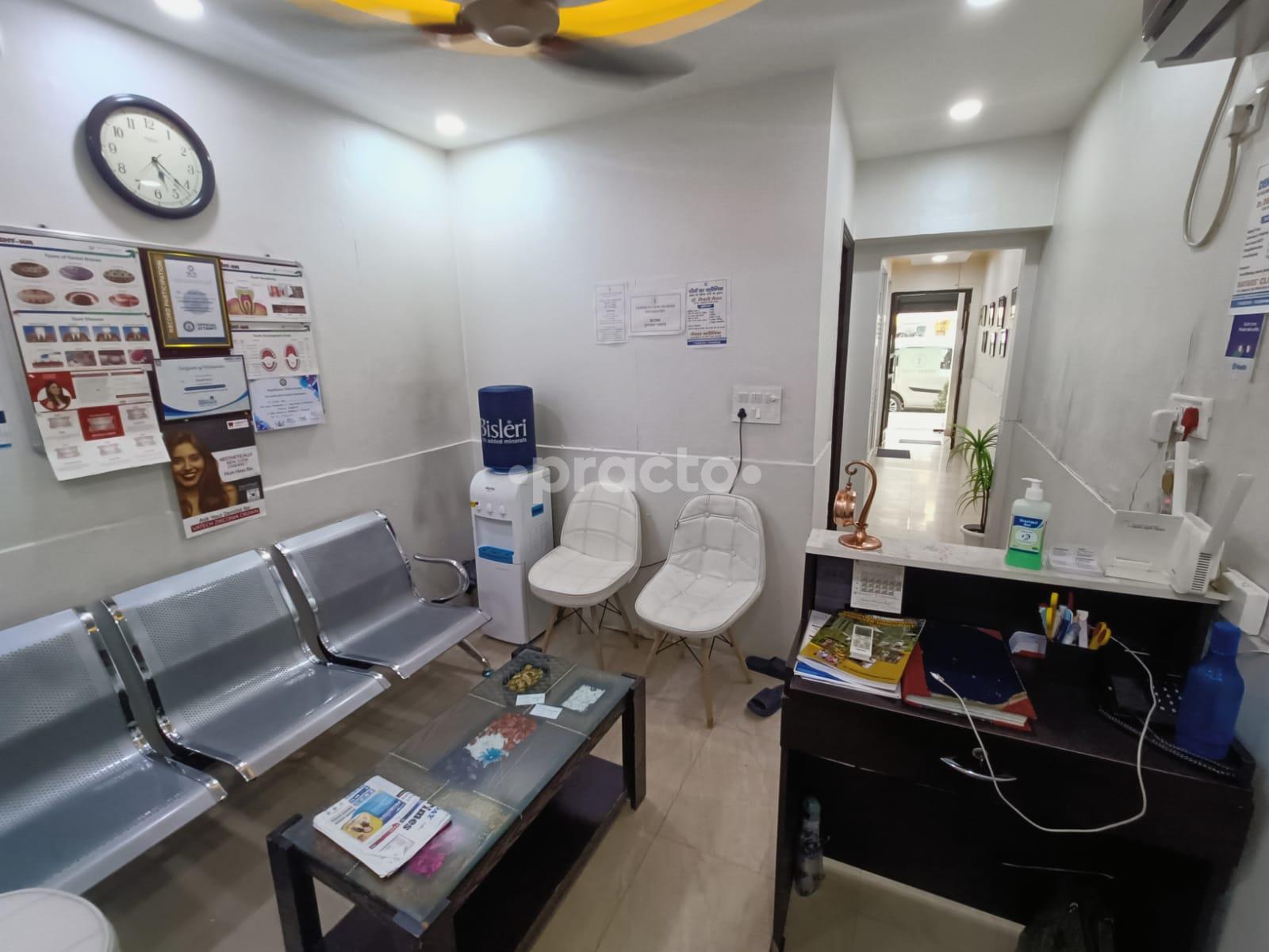 Waiting Area at Nayar's Clinic Jangpura B Delhi