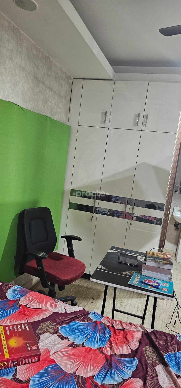 Consultation Room at Aman Clinic Yusuf Sarai Delhi