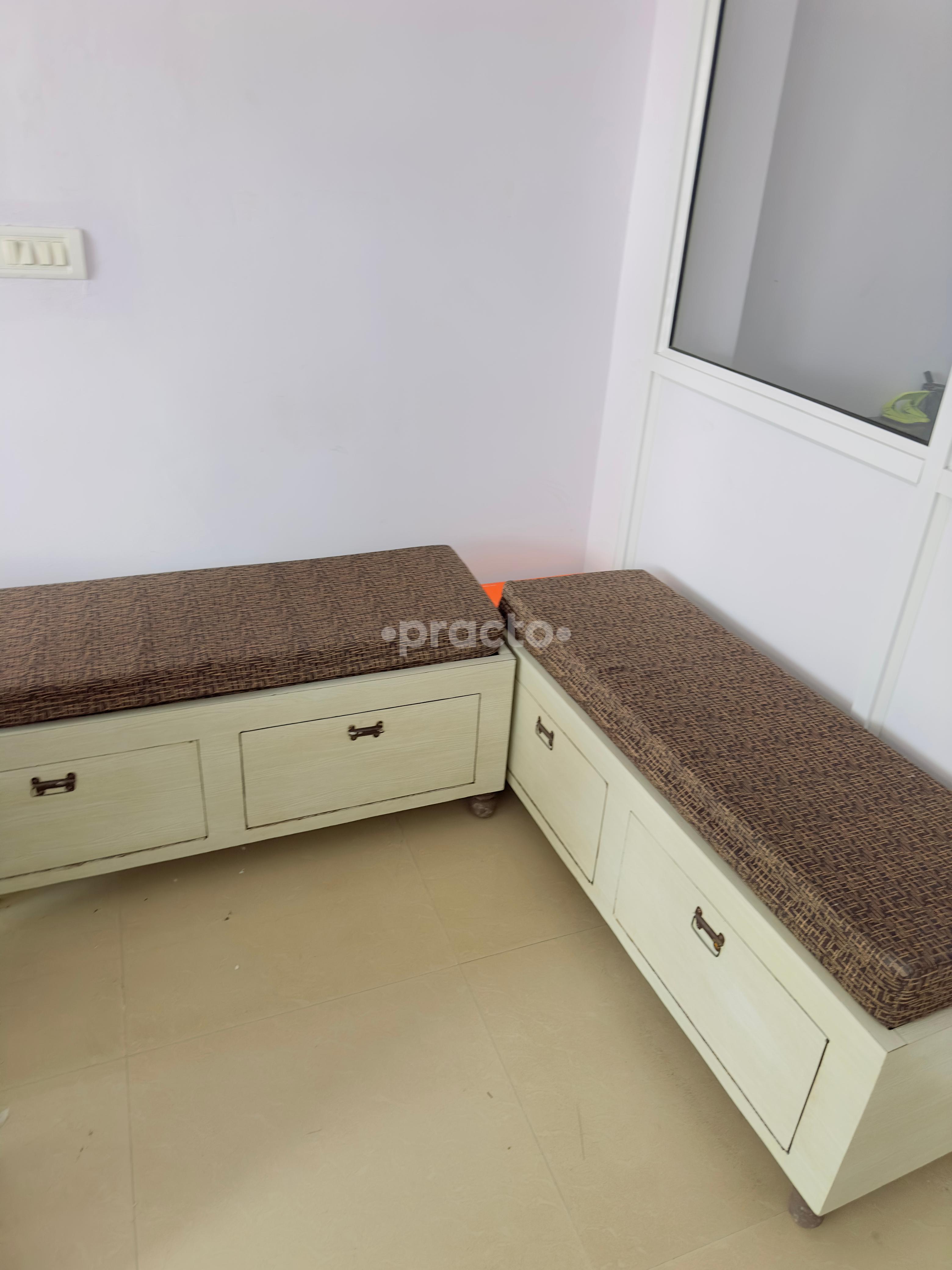 Waiting Area at Shrimad Clinic Gurgaon Sector 94 Gurgaon