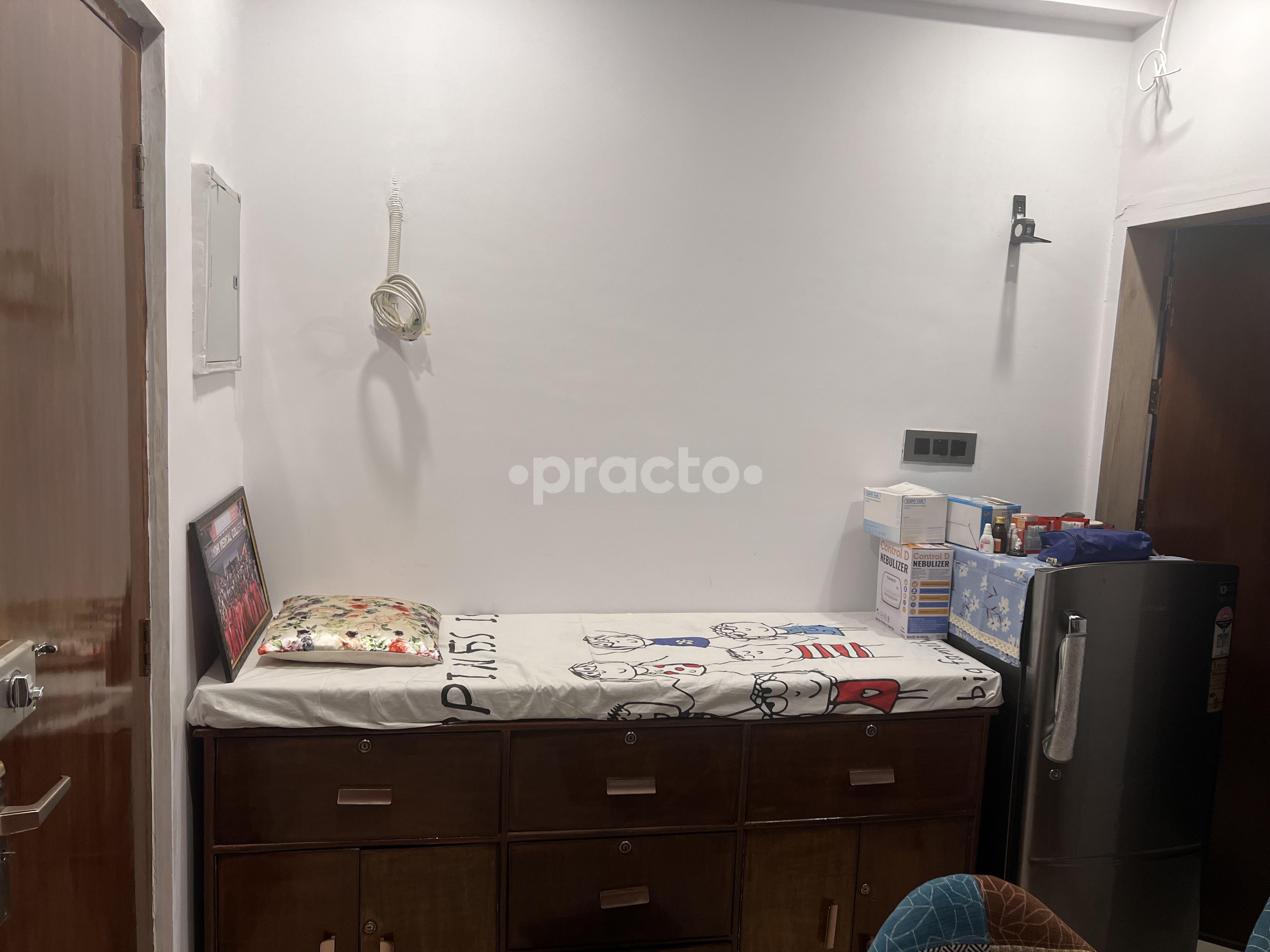 Equipment Area at Dr. Astha Agarwal Clinic Ballupur Dehradun