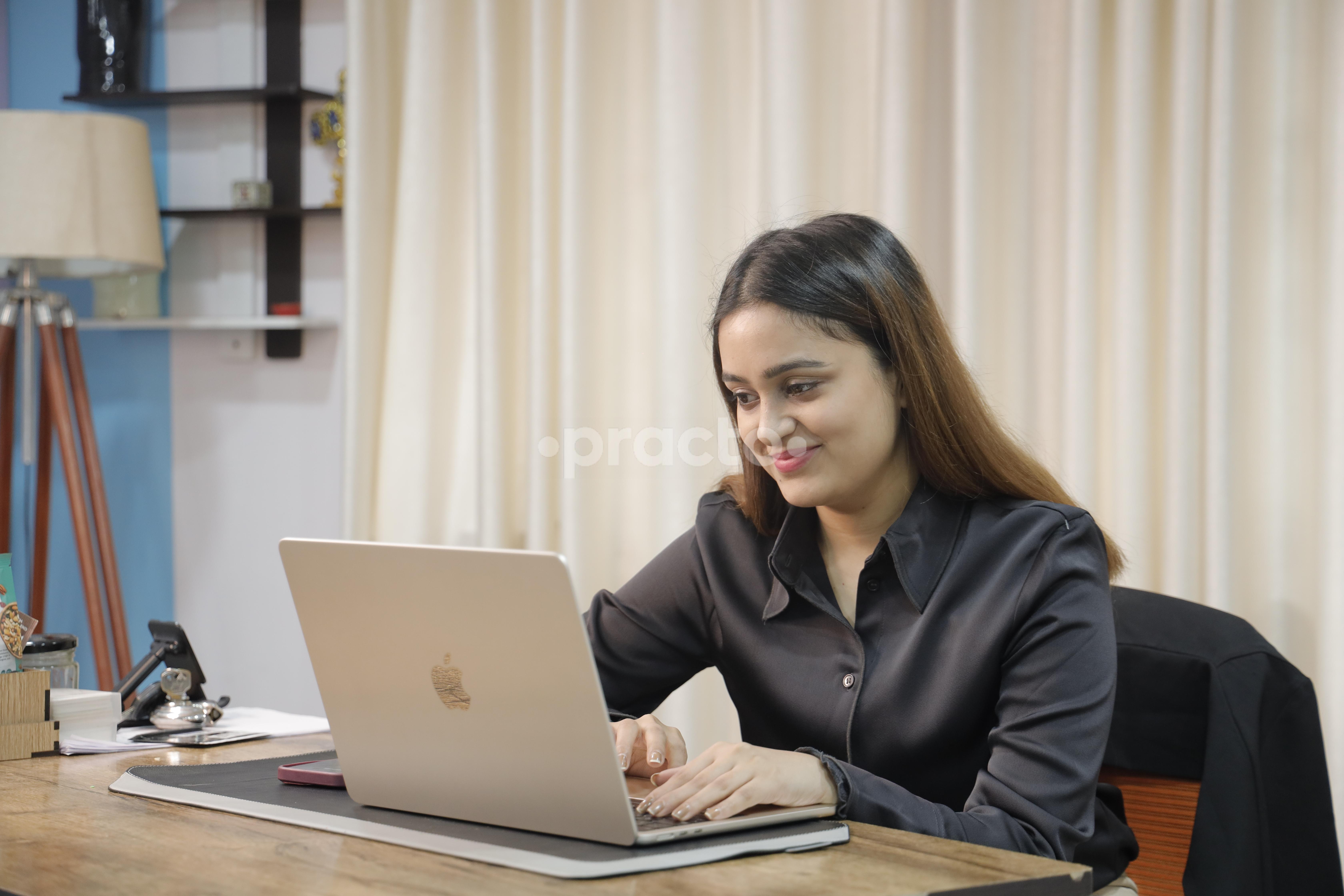 Consultation Room at Dietitian Medha Gupta Clinic Rohini Delhi