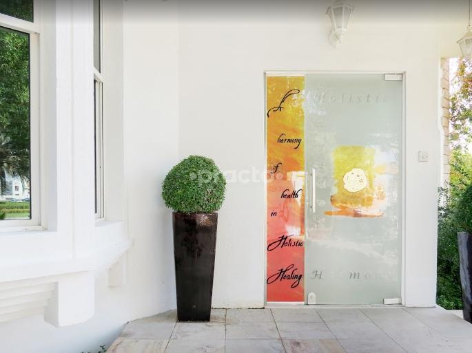 Holistic Healing Medical Center Umm Suqueim 3 Dubai