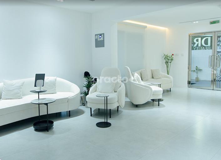 Doctor Beauty Poly Clinic Est Al Bada'a Dubai