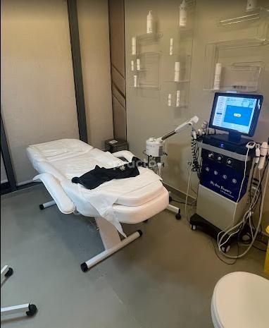 Hareer Medical Center Lllc(Branch) Mirdif Dubai