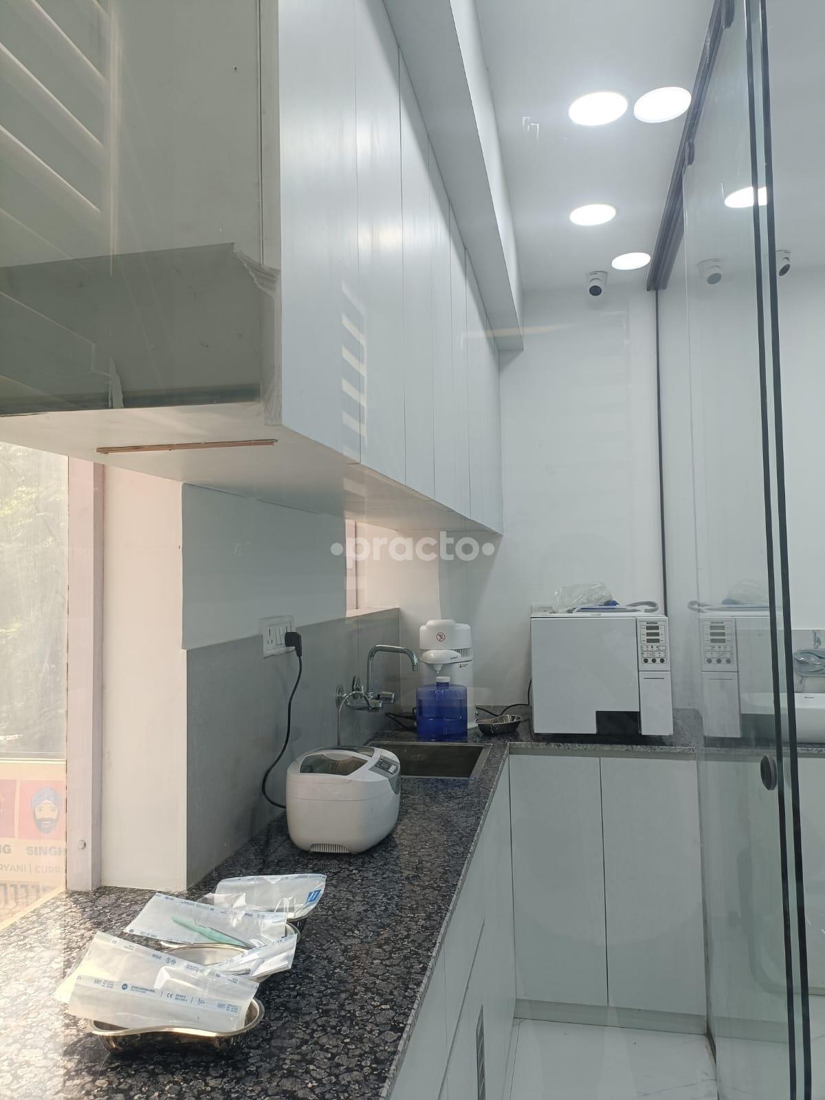 Equipment Area at Lakewood Dental & Implant Centre Old Rajendra Nagar Delhi