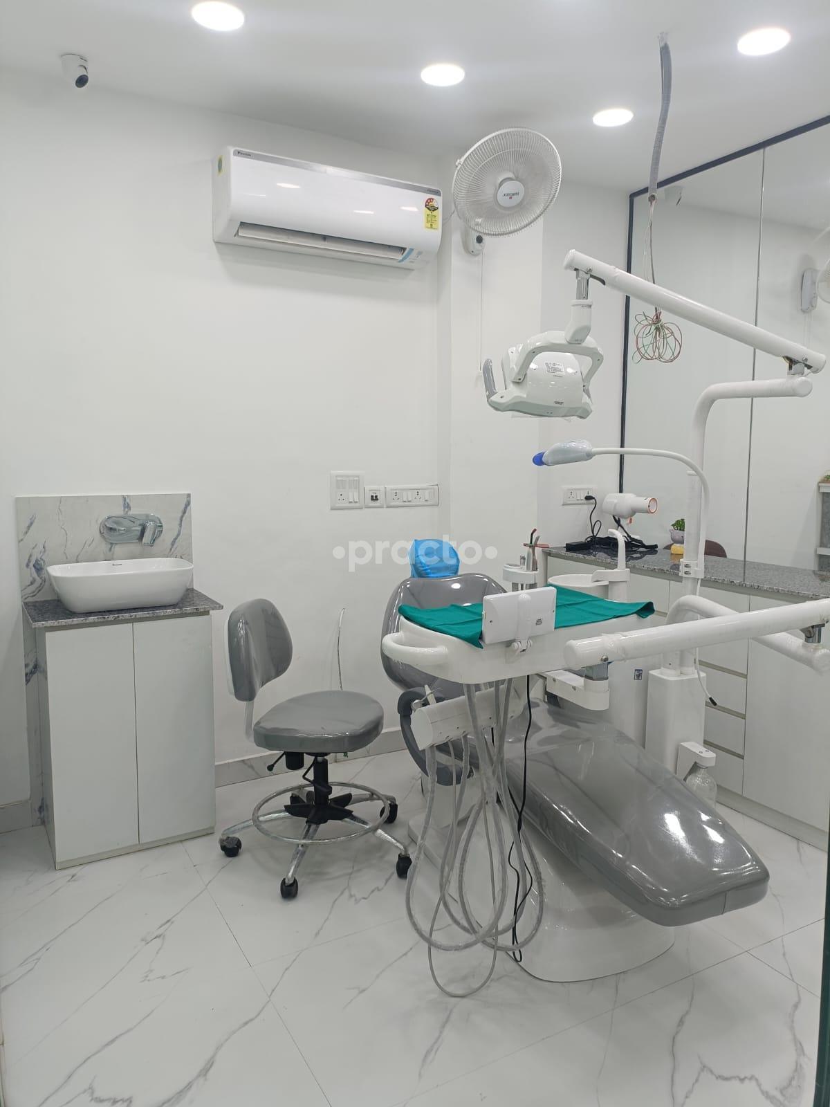 Operation Room at Lakewood Dental & Implant Centre Old Rajendra Nagar Delhi