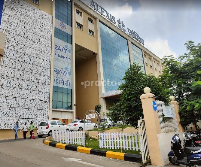 Max Super Speciality Hospital Mankapur Nagpur