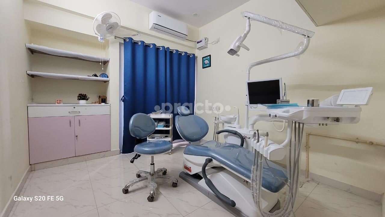 Consultation Room at Delight Dental Care Santhosapuram Chennai