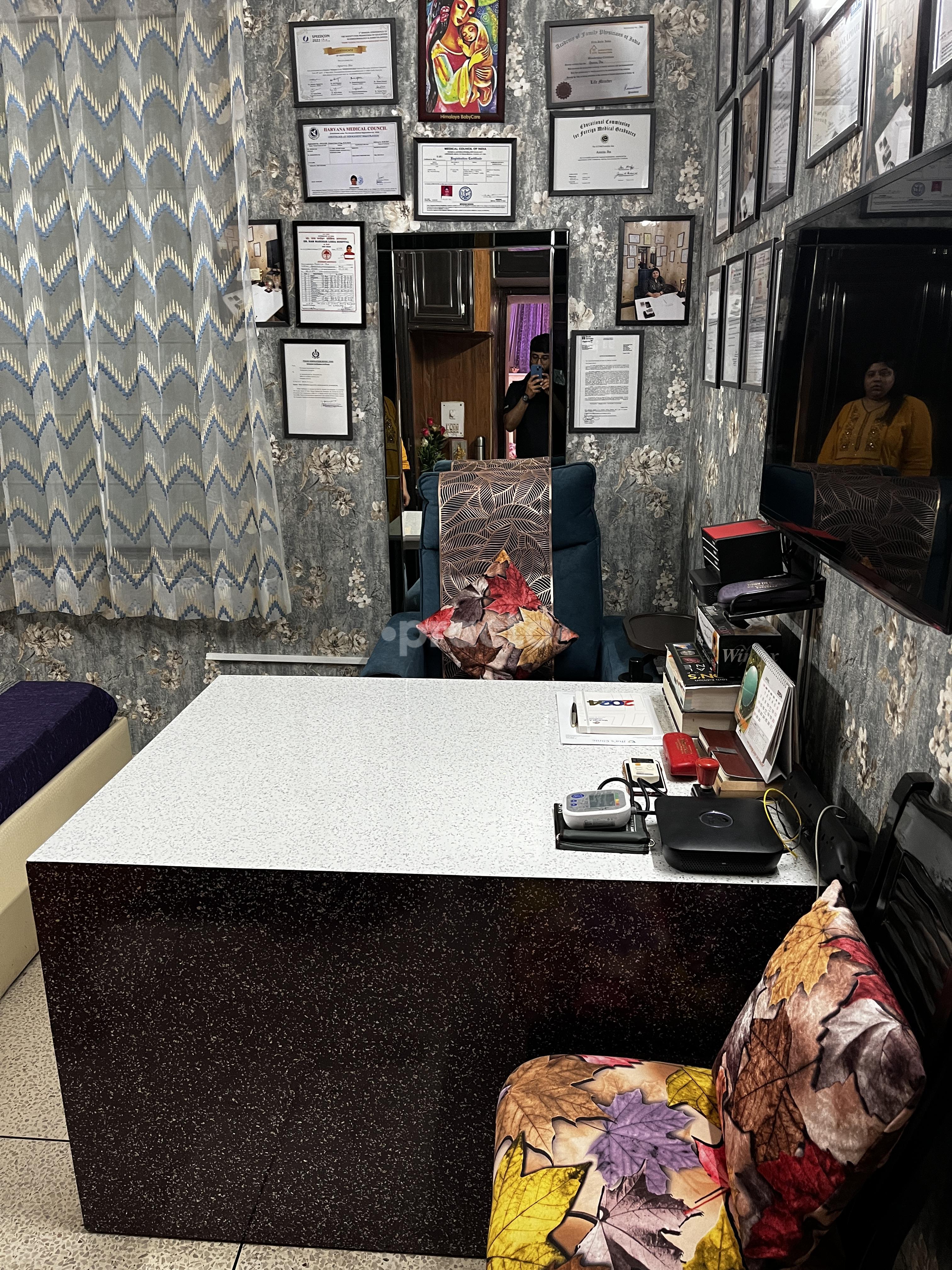 Jha's Clinic Sushant Lok I Gurgaon
