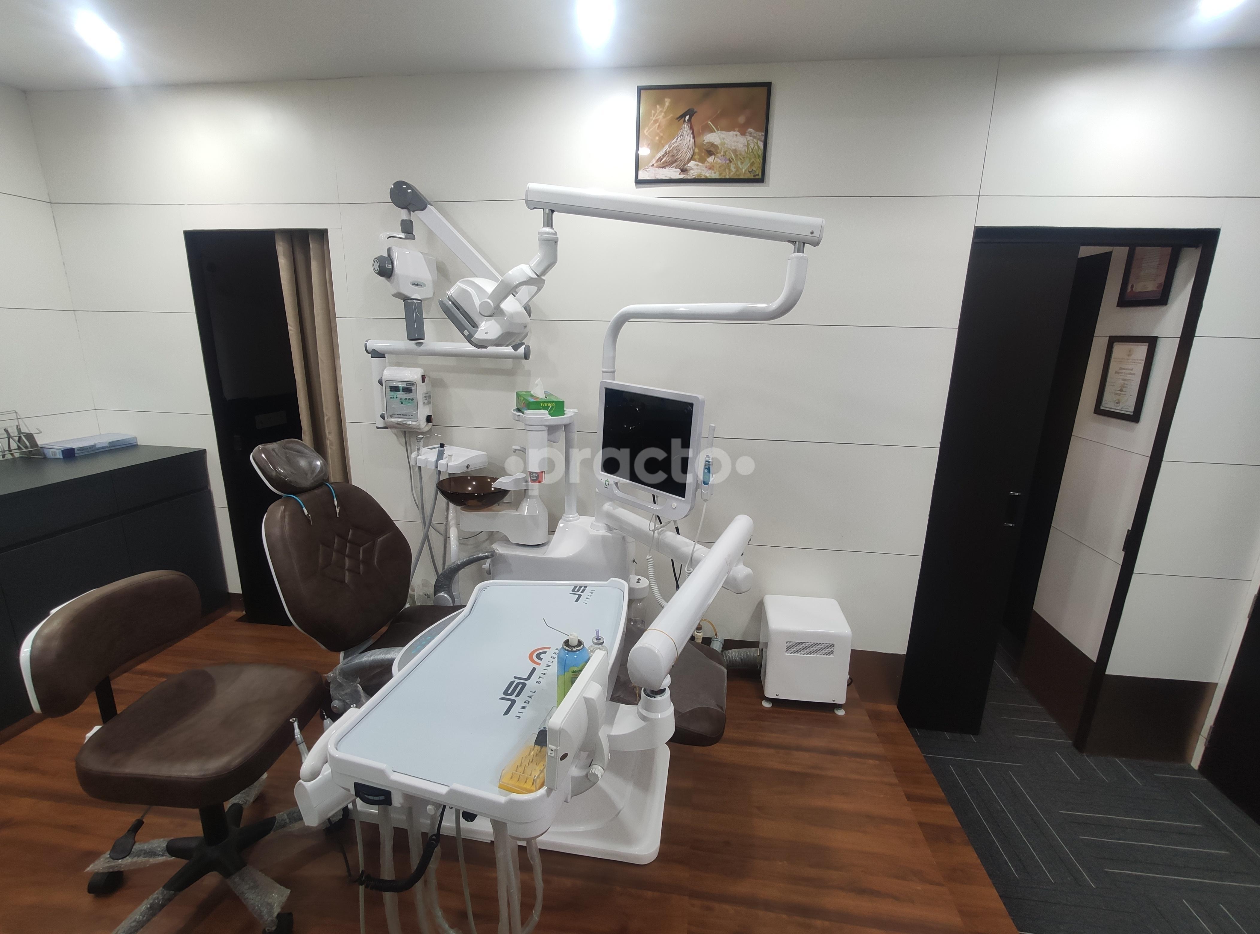 Equipment Area at Eversmiles Dentistry Pitampura Delhi