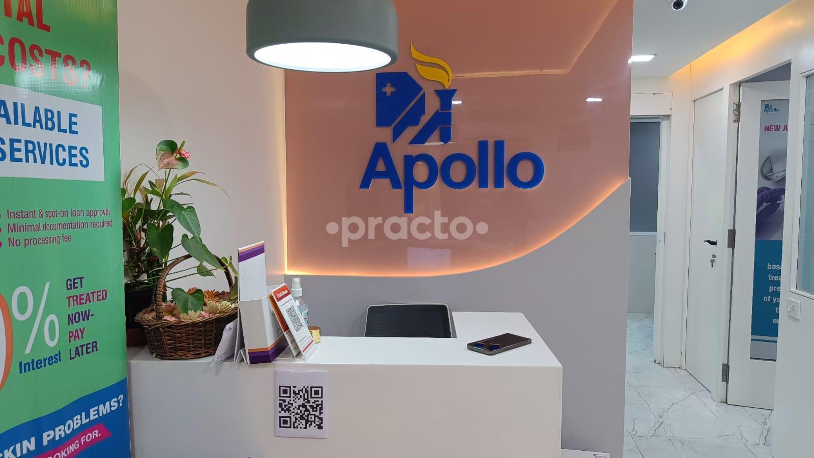 Reception Area at Apollo Clinic Beliaghata Kolkata