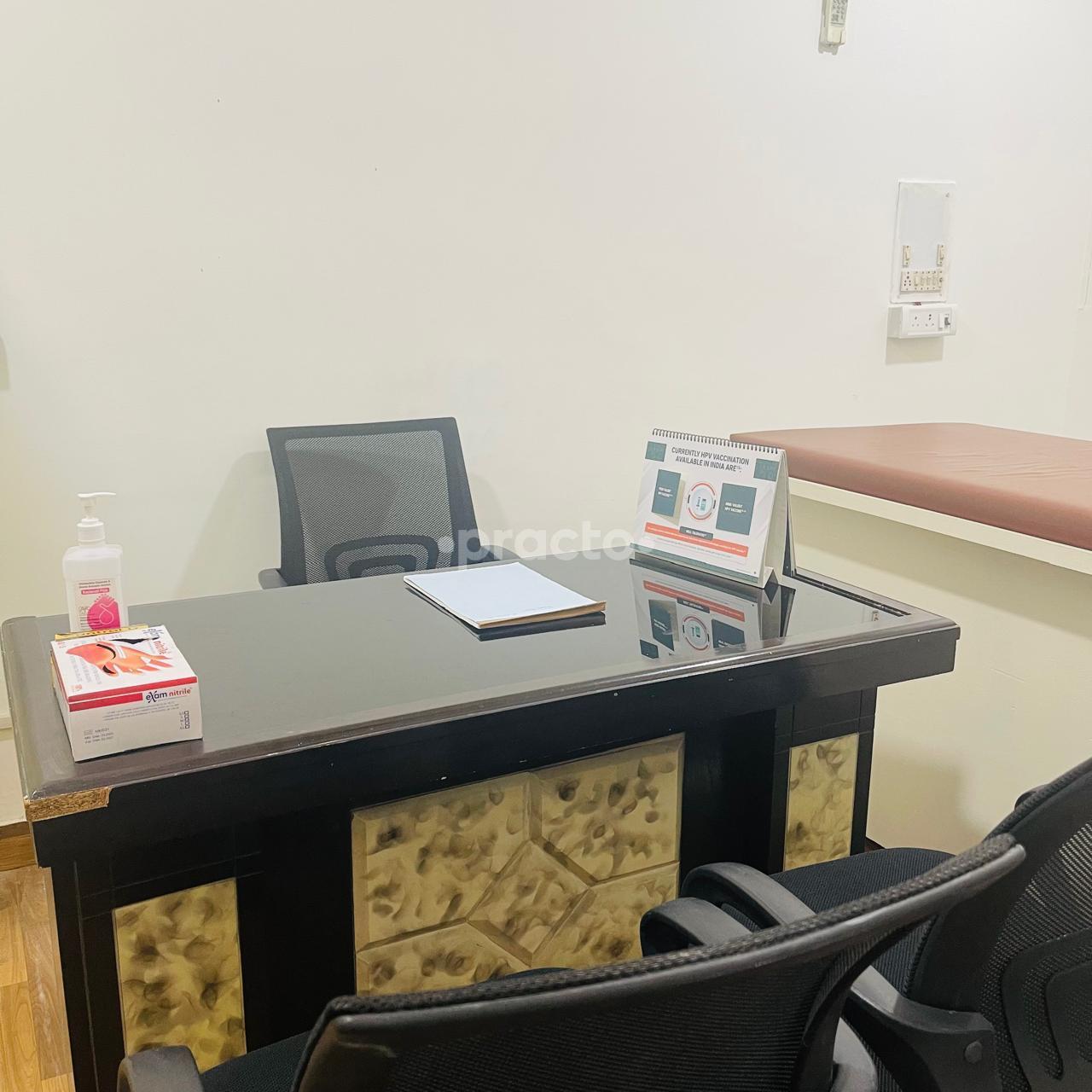 Consultation Room at Dr. Sheenam Jain Clinic Pitampura Delhi
