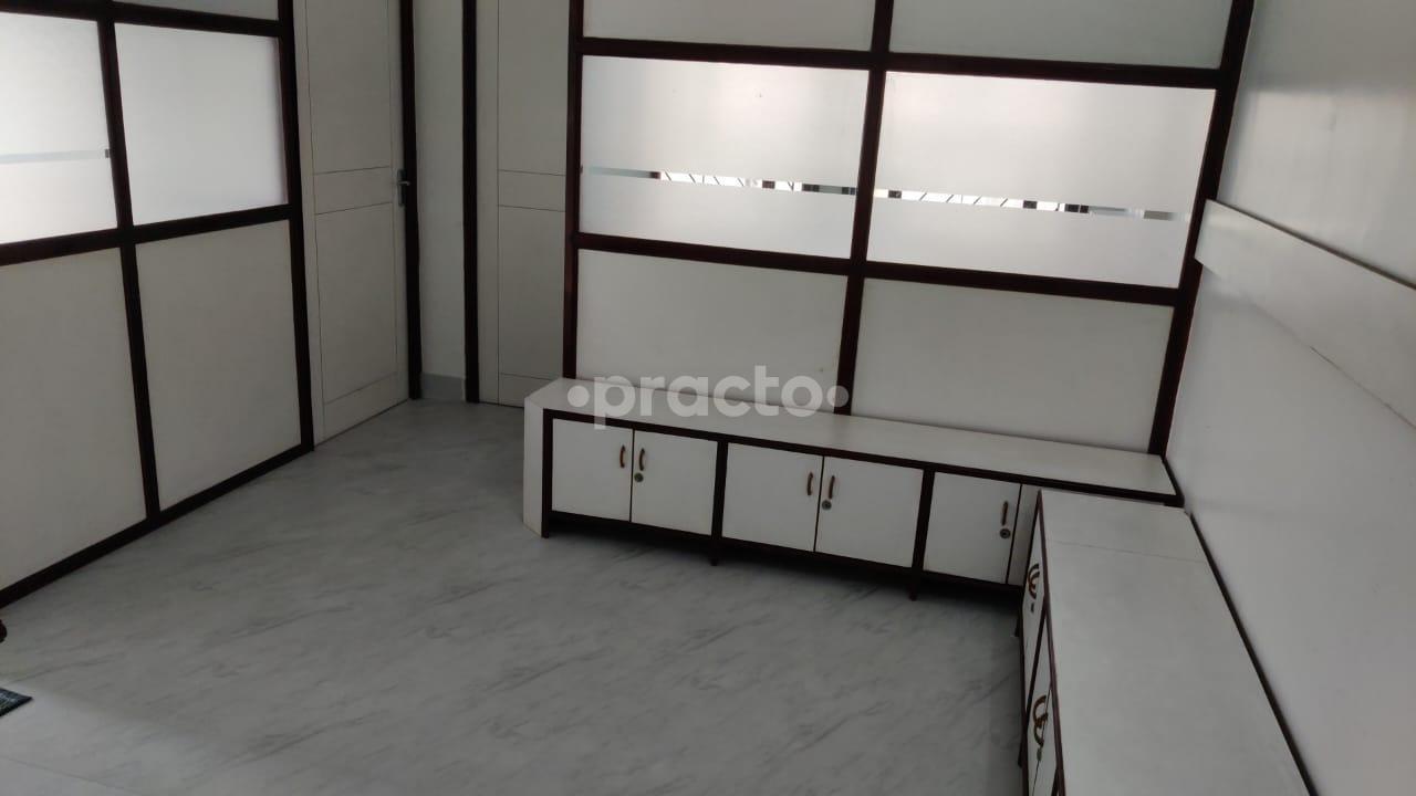 Waiting Area at Aniket Polyclinic Pimpri-Chinchwad Pune