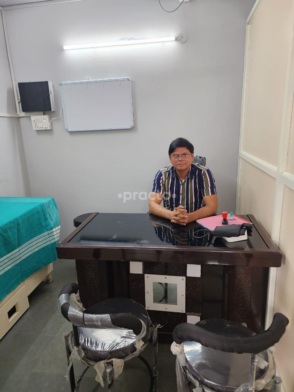 Consultation Room at Green Poly Clinic  Rajendra Nagar Ghaziabad