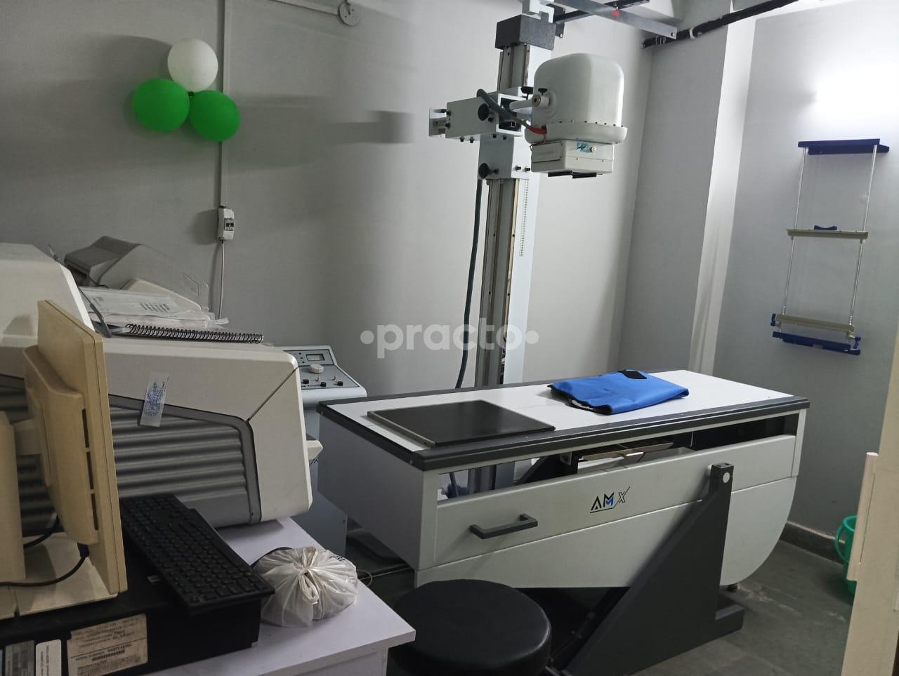 Equipment Area at Green Poly Clinic  Rajendra Nagar Ghaziabad