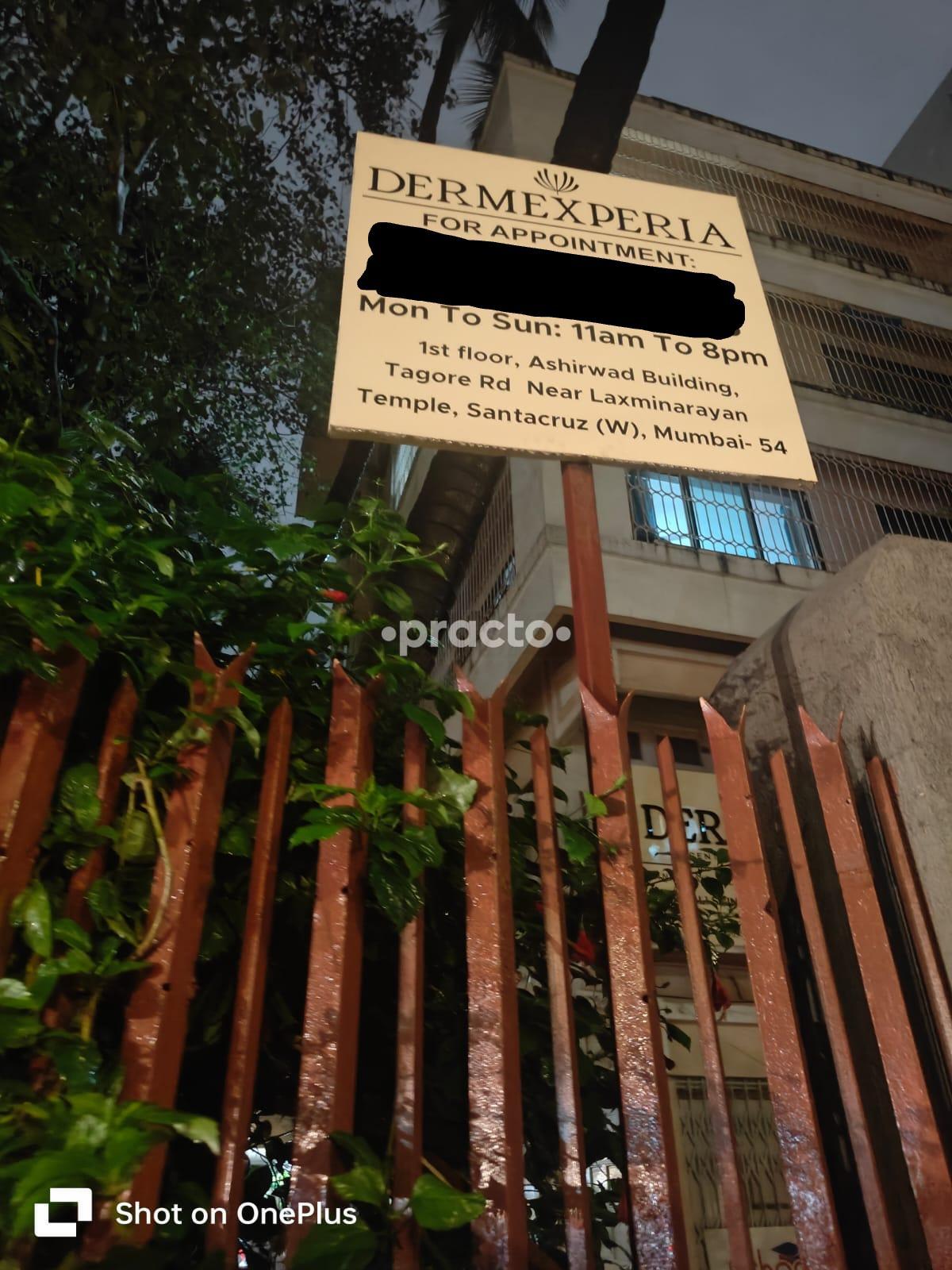 Outside Area at Dermexperia Santacruz West Mumbai
