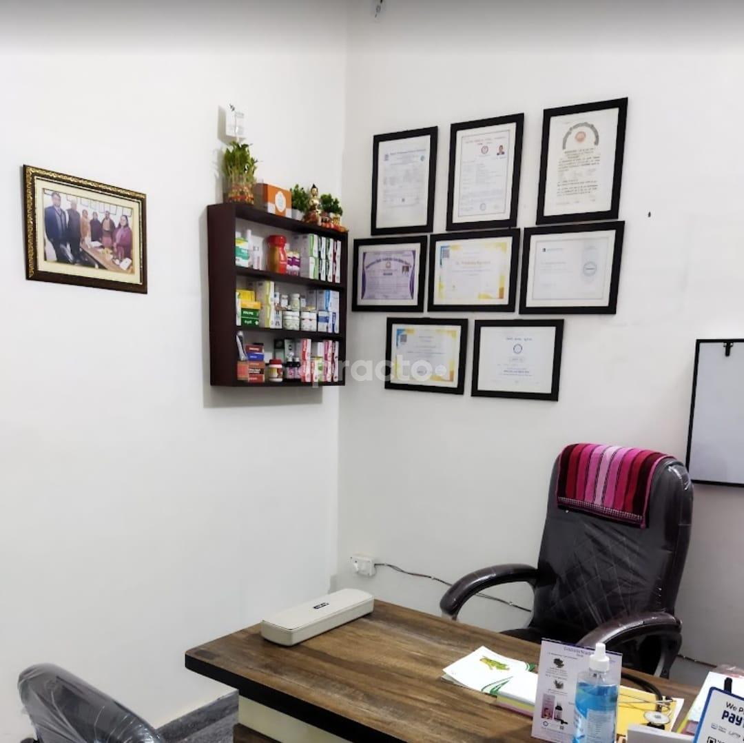 Consultation Room at Dr. Priyanka Kaushik Clinic Newforest Dehradun