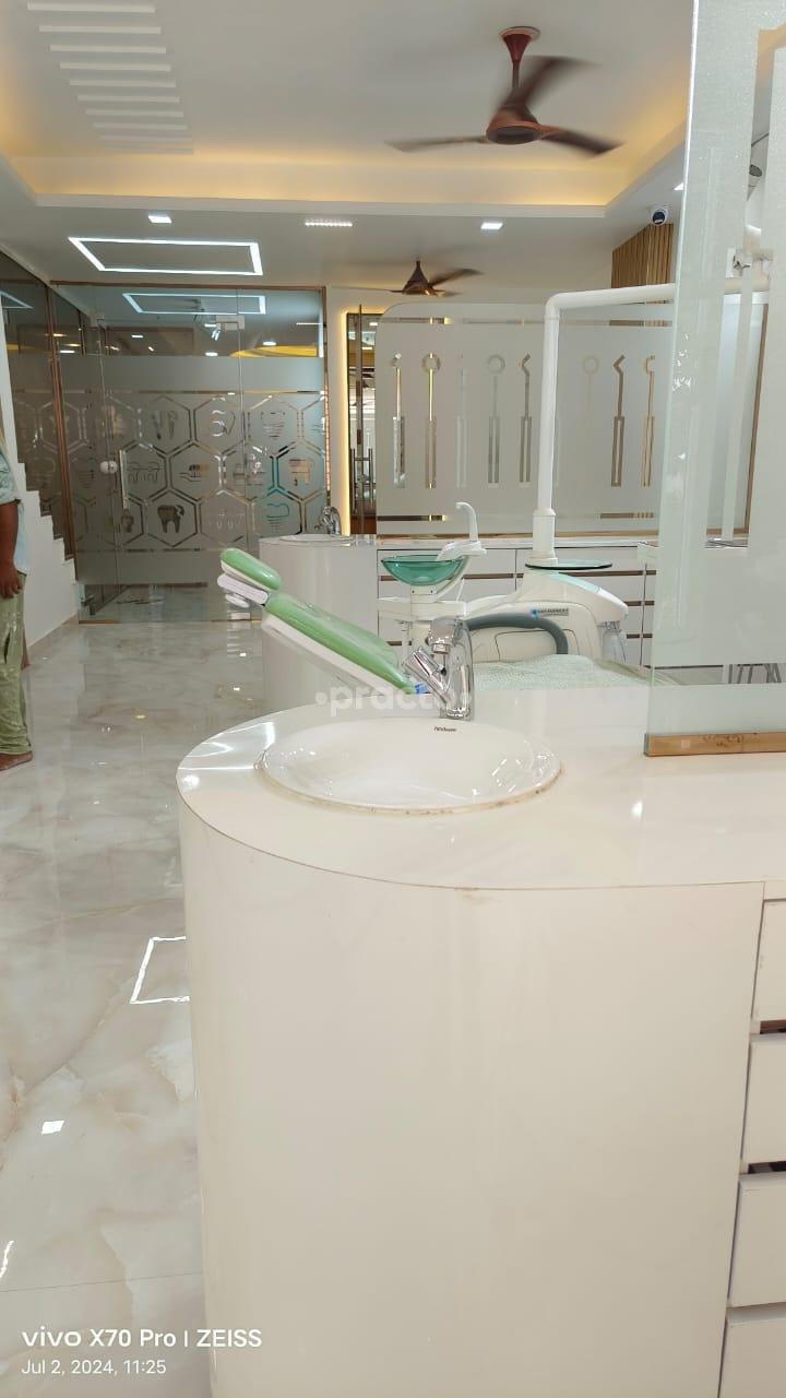 Bhatia Dento Pulse Dwarka Sector 8 Delhi