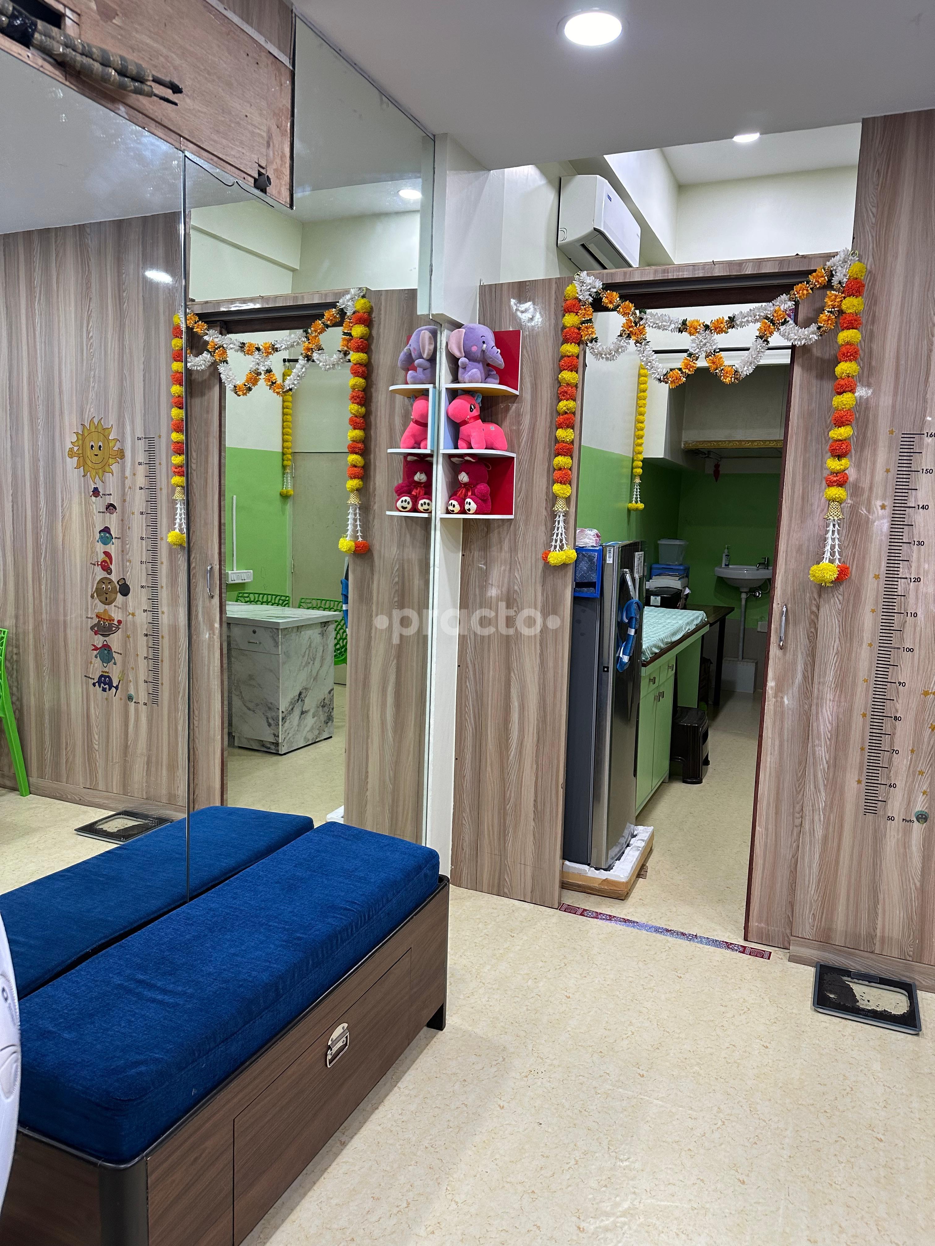 Waiting Area at Dr. Nihits Orthopaedics And Sports Injury Centre Powai Mumbai