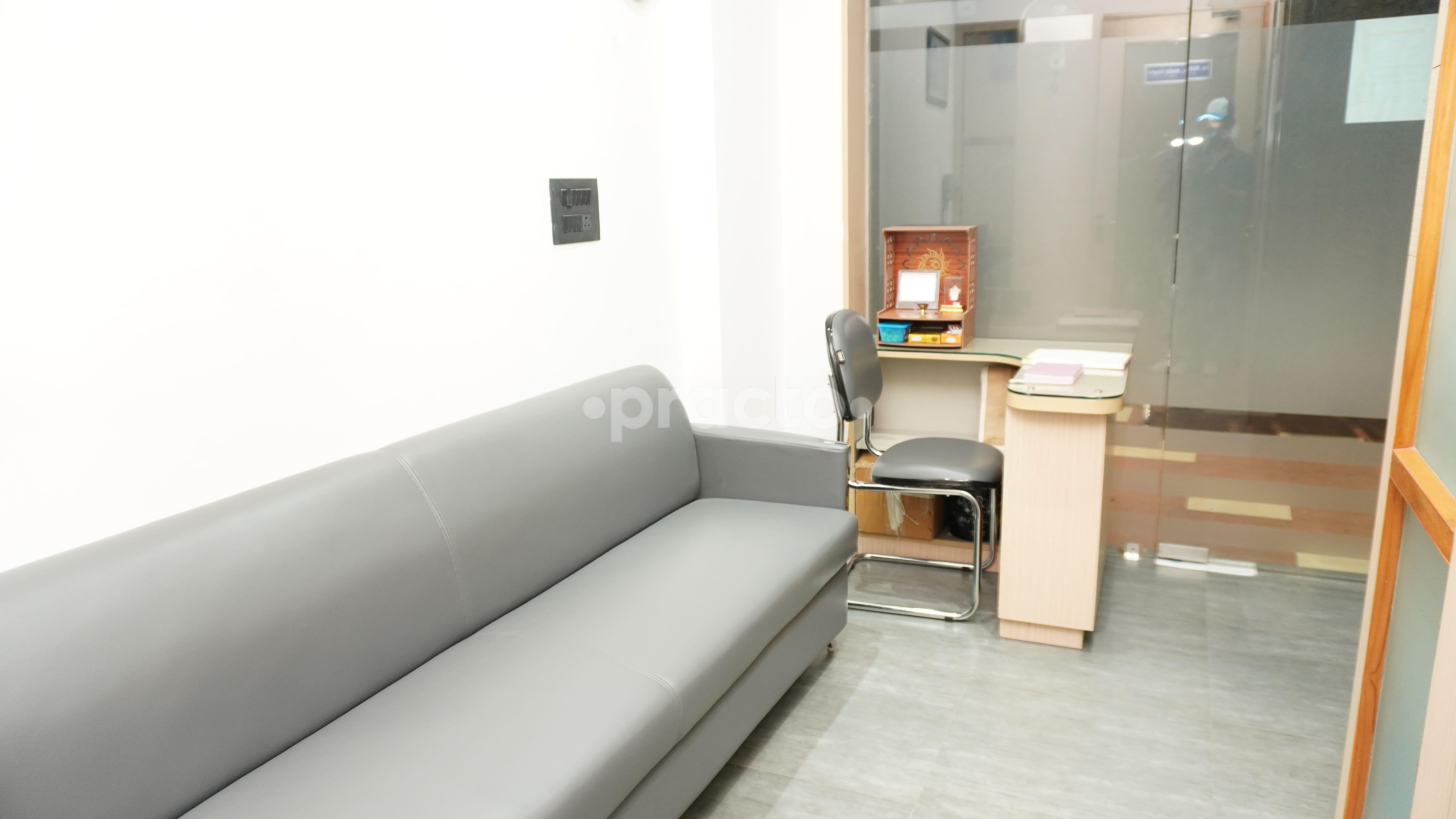Waiting Area at Shri Hari Mother & Child Clinic Sector 70 Noida