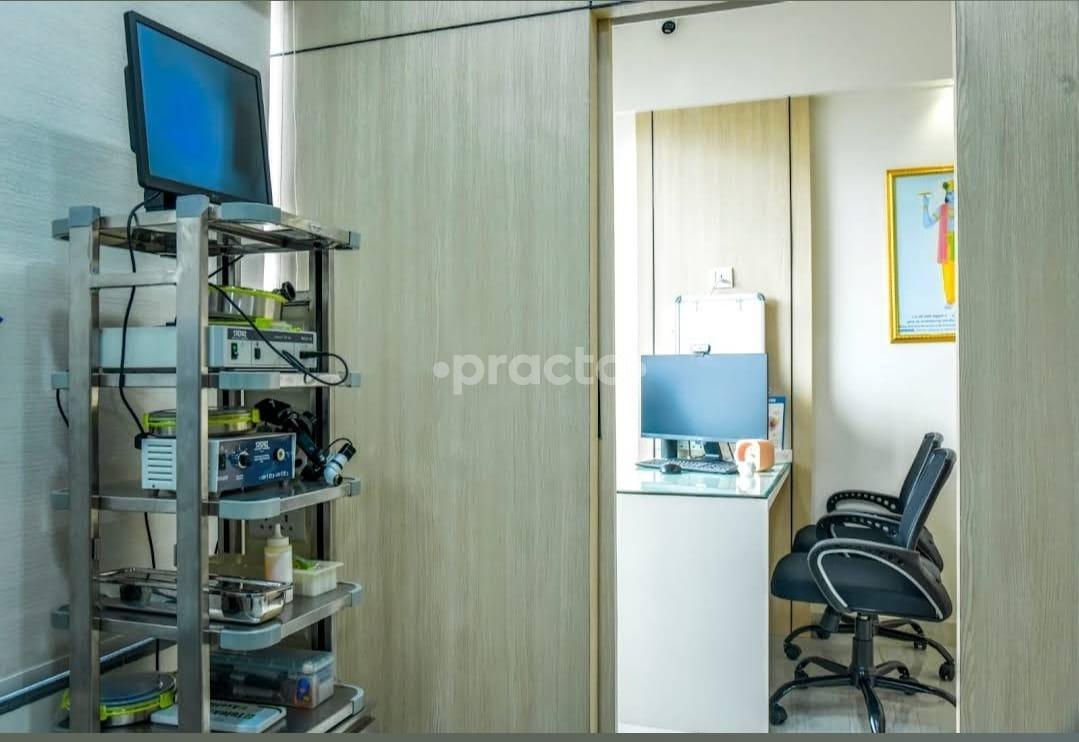 Equipment Area at One Clinic Ghatkopar Mumbai