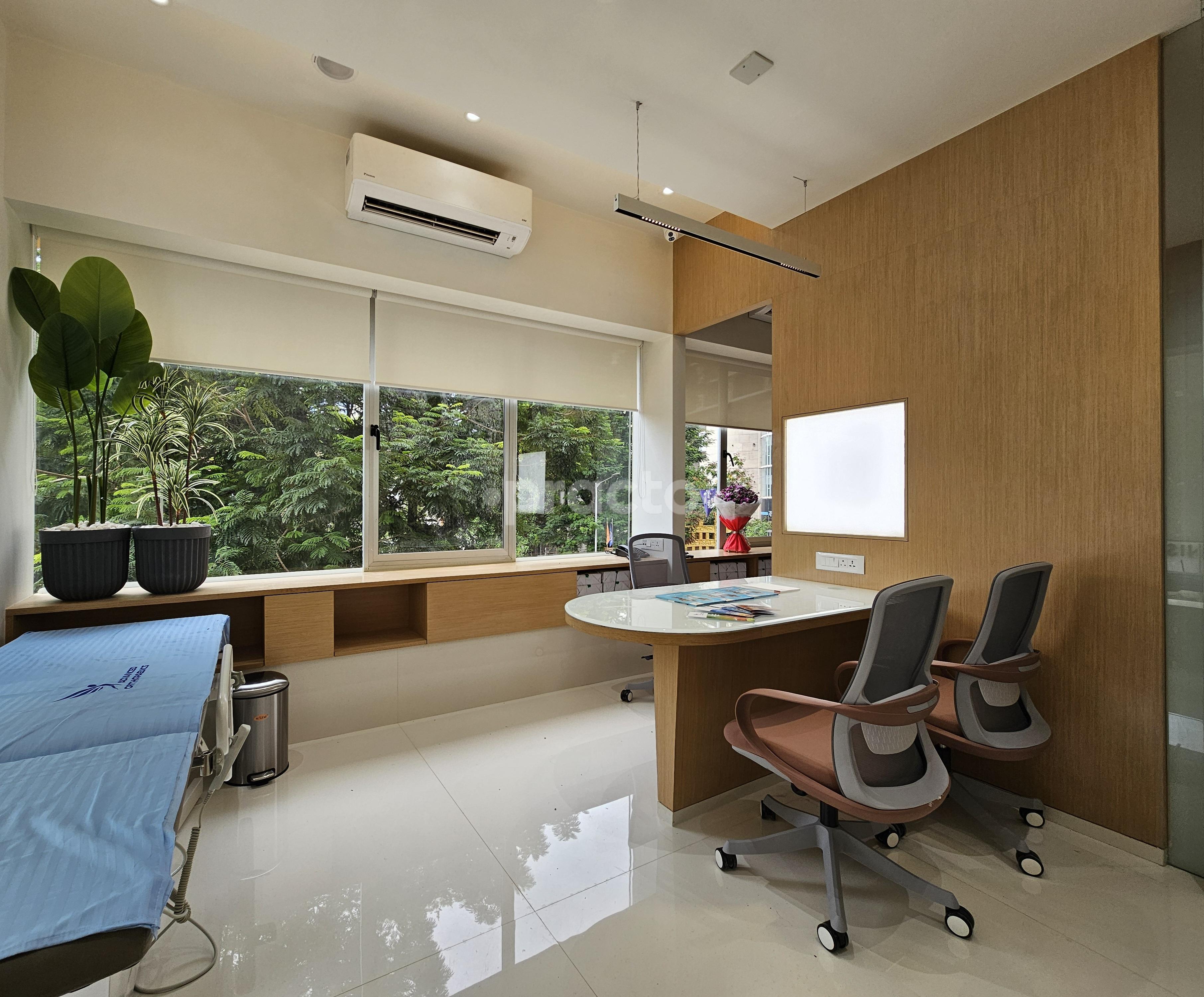 Consultation Room at Advanced Orthopaedics Nana Chowk Mumbai