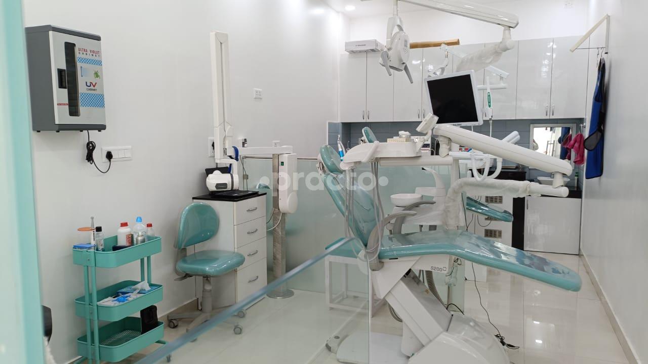 Operation Room at Aditi Dental Clinic Sector 143 Noida