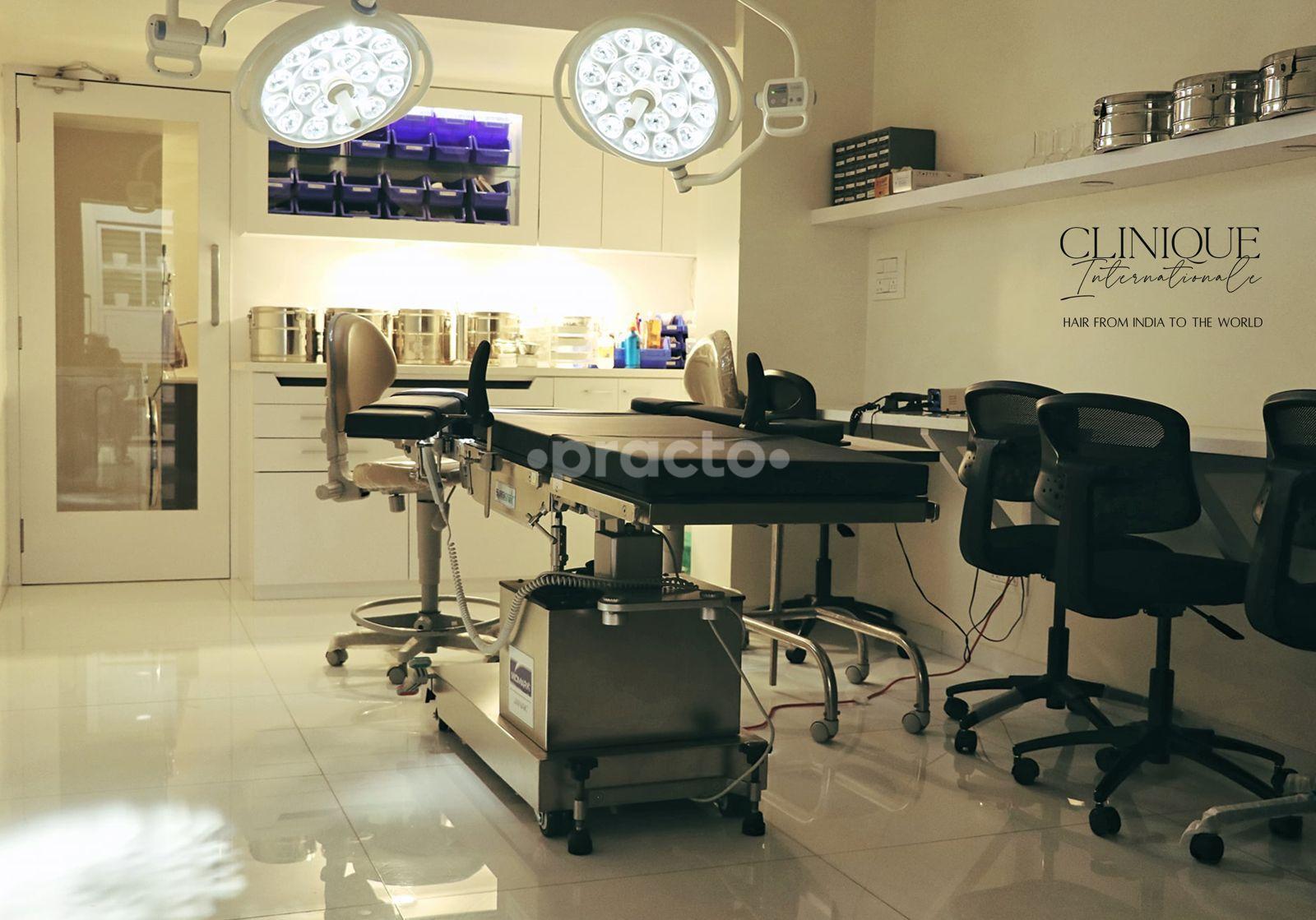 Waiting Area at Clinique Internationale Worli Mumbai