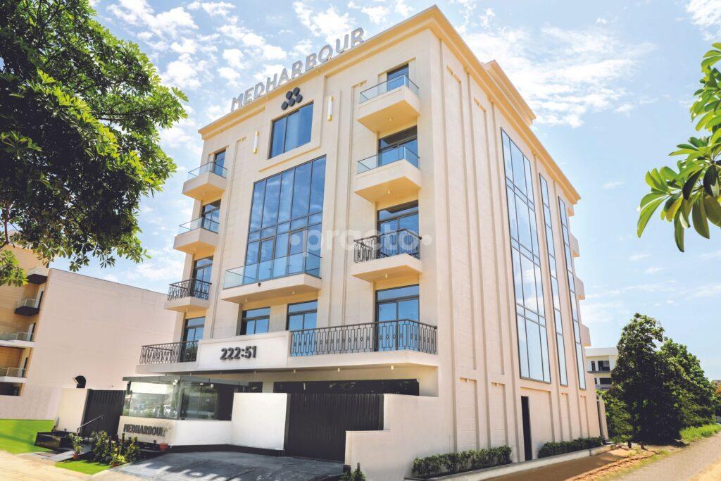 Outside Area at Medharbour Multispeciality Hospital Gurgaon Sector 51 Gurgaon