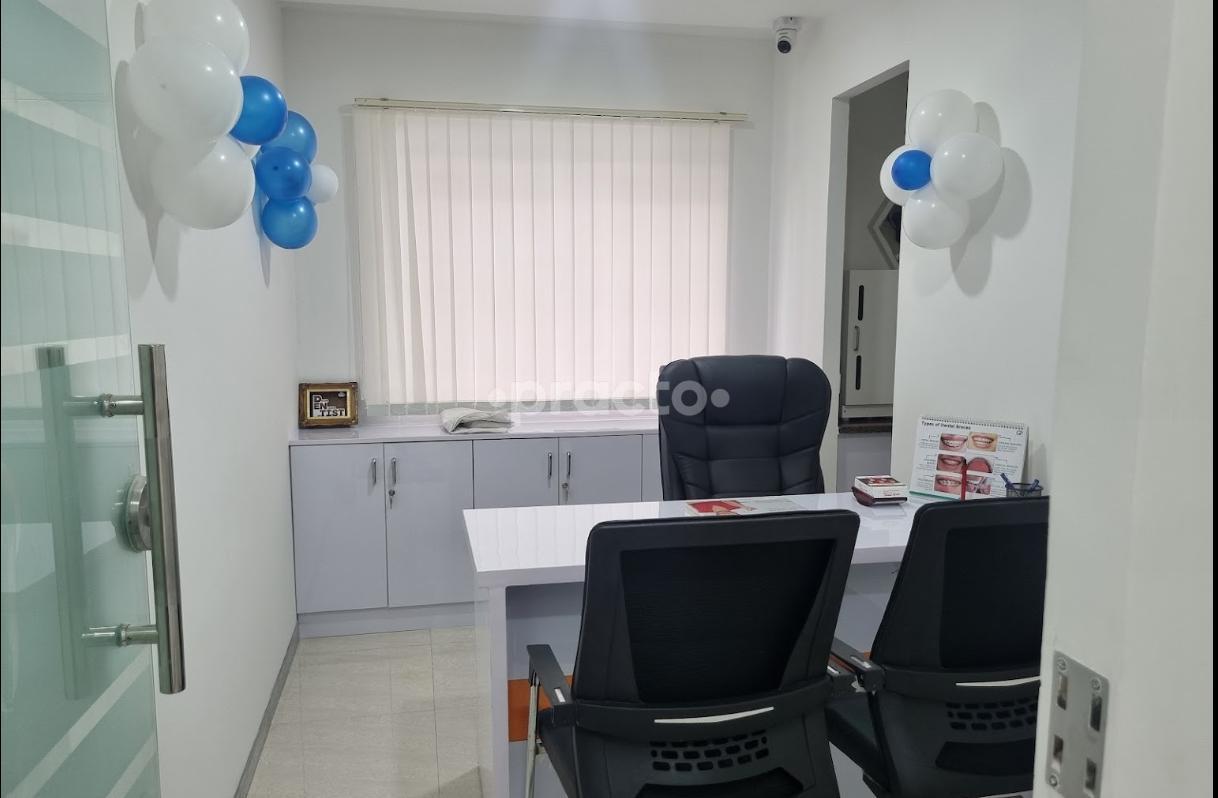 Consultation Room at Apollo Clinic Bellandur Bangalore