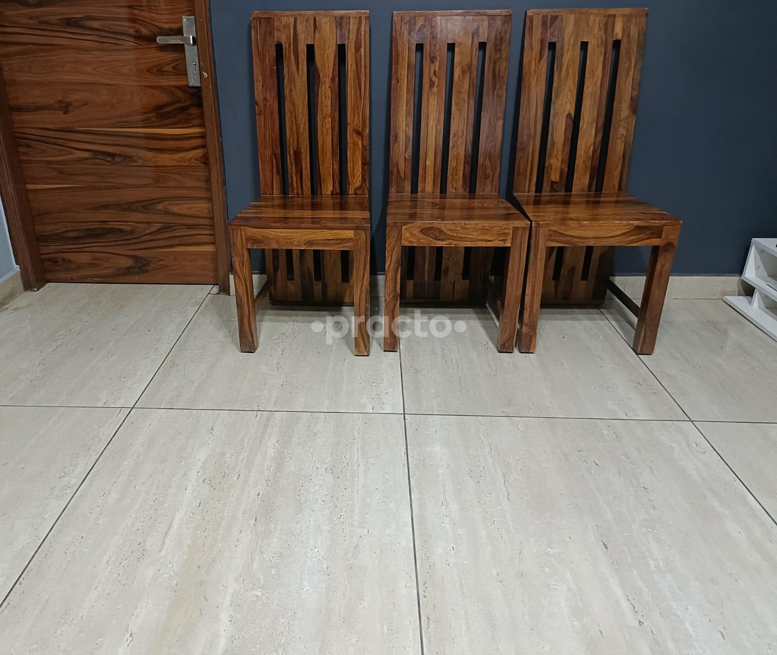 Waiting Area at Listening To You Alwarpet Chennai