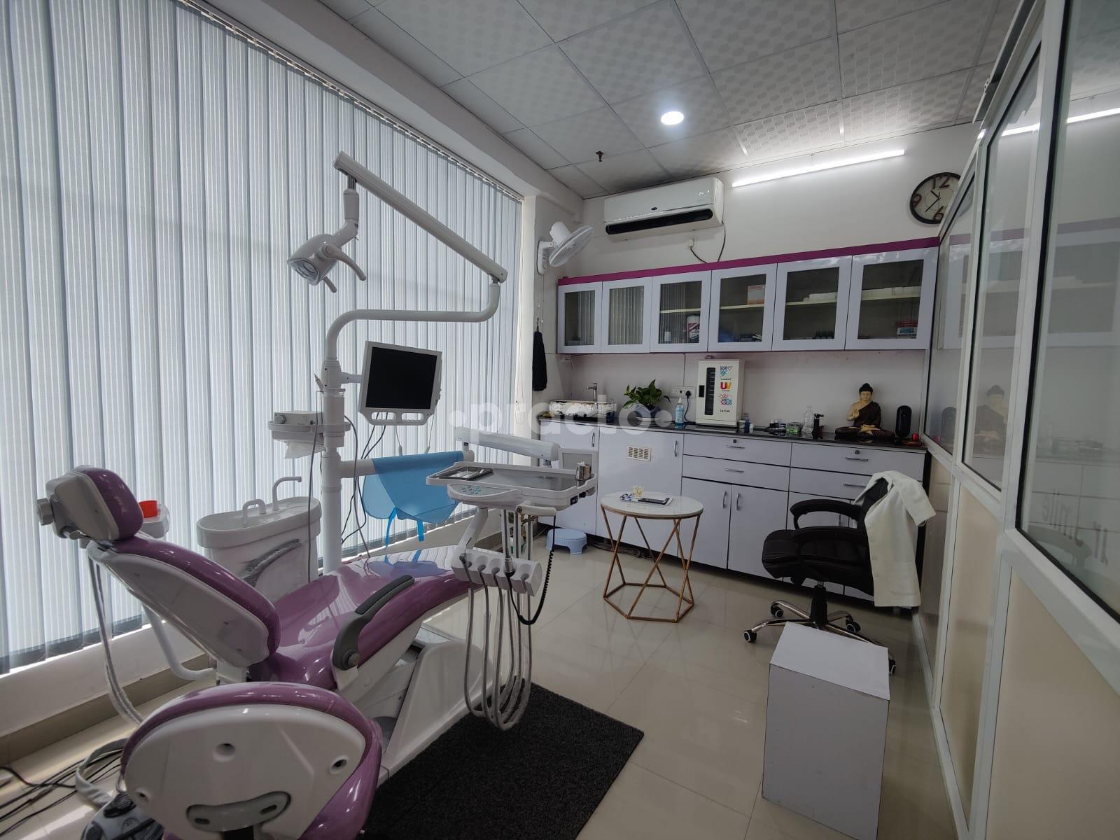 Consultation Room at Bliss 32 Dental and Implant Centre Greater Noida West Greater Noida