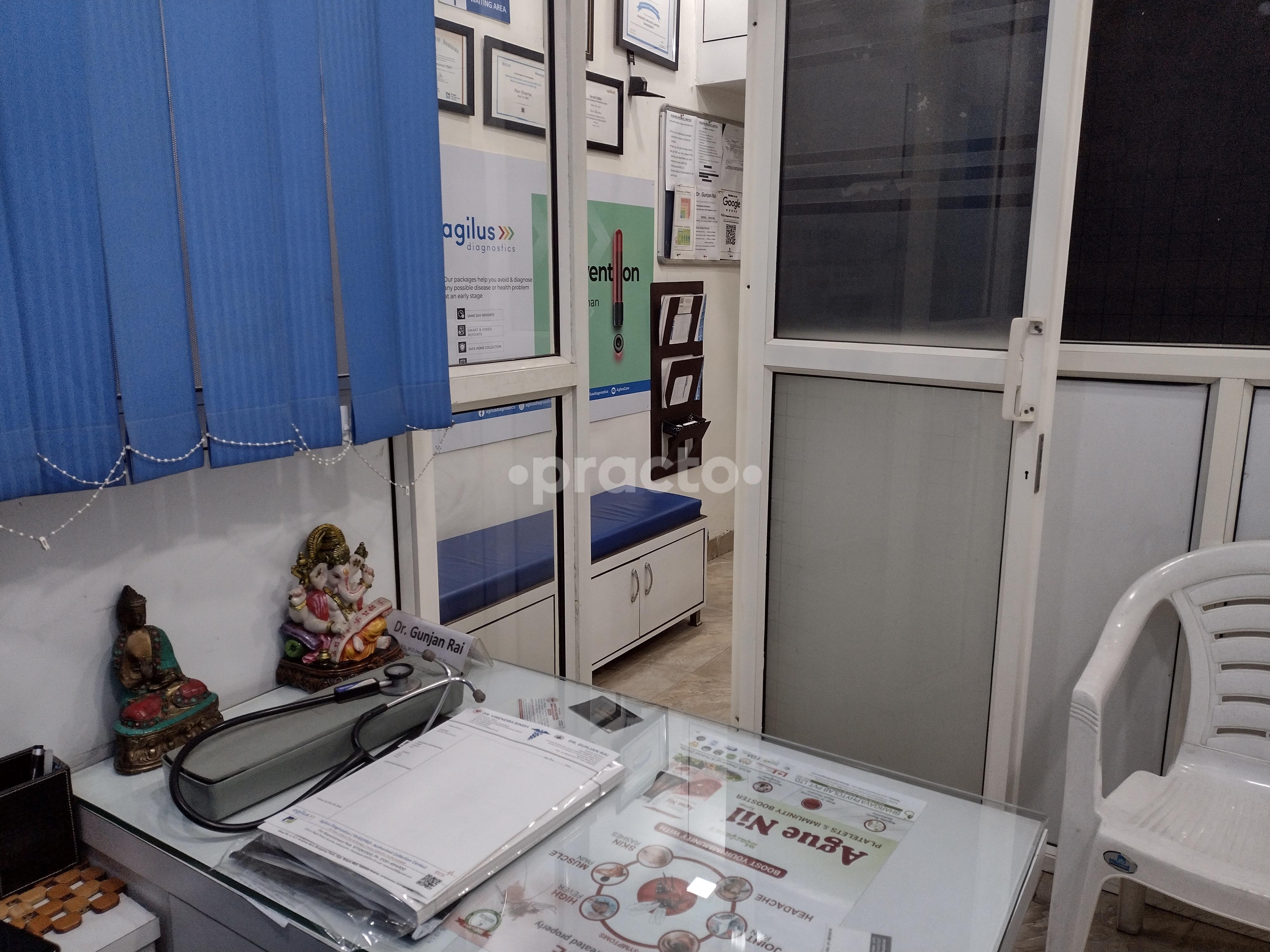 Waiting Area at Dr Gunjan Rai Homeopathic Doctor Indirapuram Ghaziabad