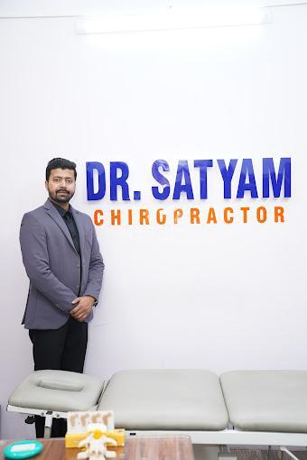 Therapy/Massage Room at Dr. Satyam's Pain Healthcare Mahmoorganj Varanasi
