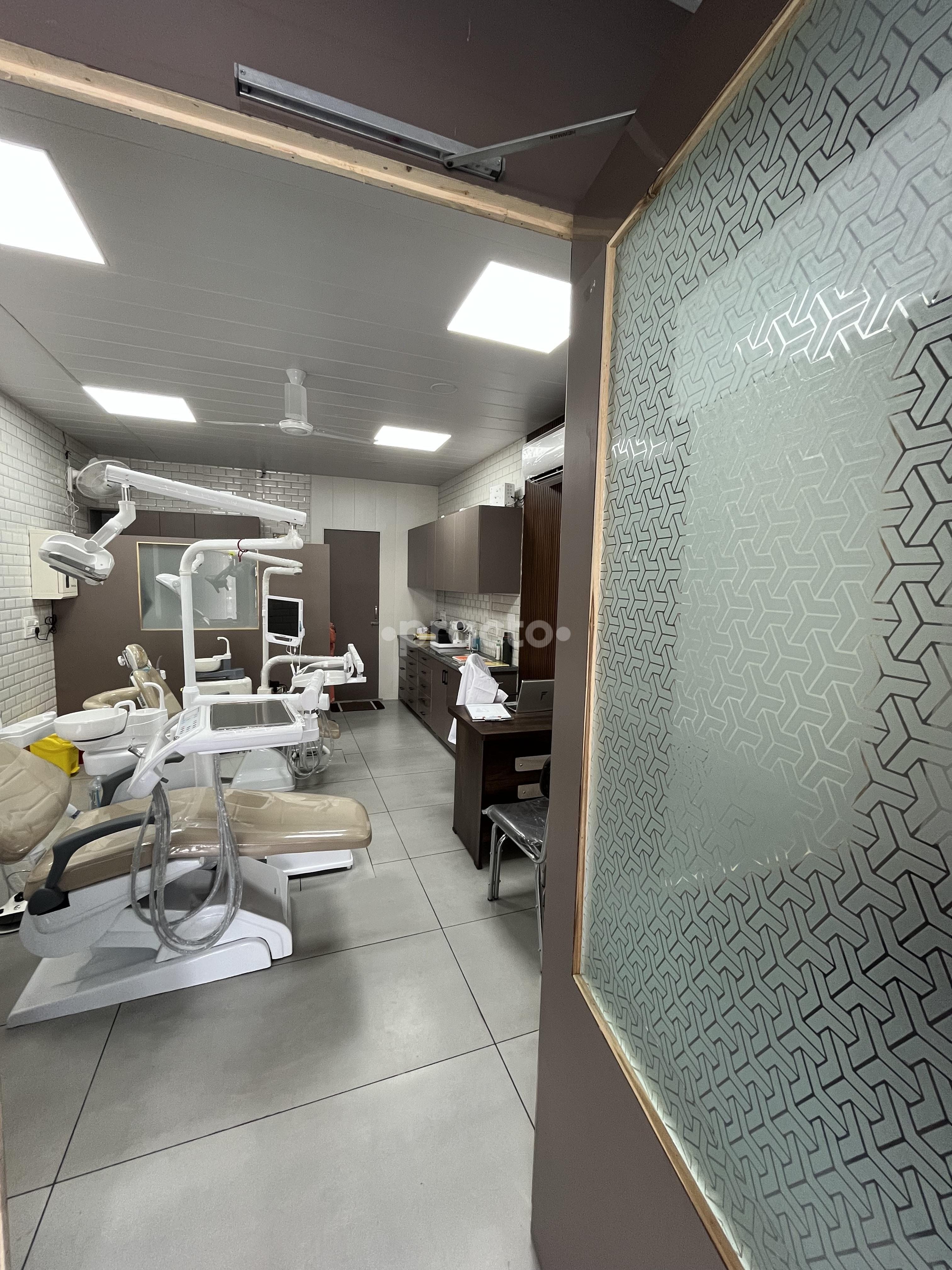 Waiting Area at Roots & Canals Dental Clinic and Implant Centre Sarabha Nagar Ludhiana