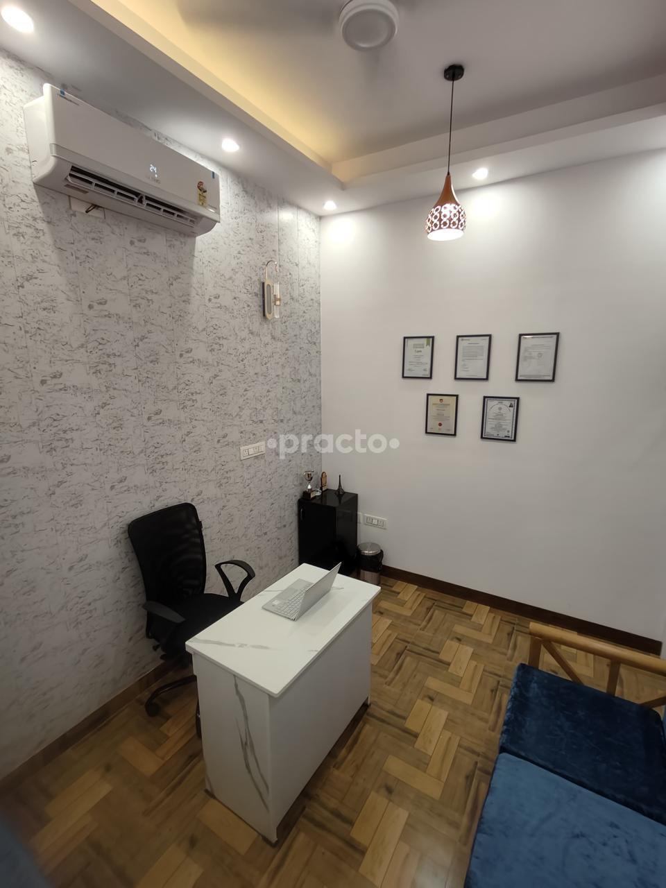 Consultation Room at Talk Nest Clinic Lajpat Nagar Delhi