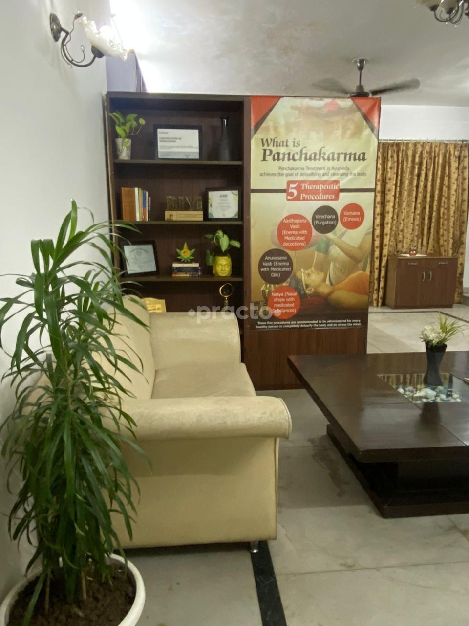 Reception Area at Shri Shubhda Ayurveda Wellness Clinic DLF Phase II Gurgaon
